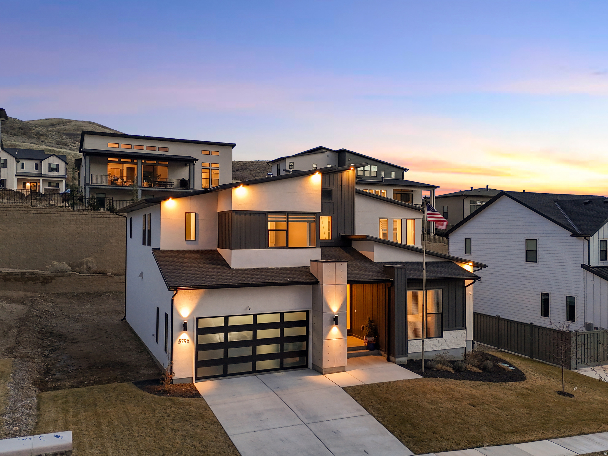 CANYON POINT - Residential