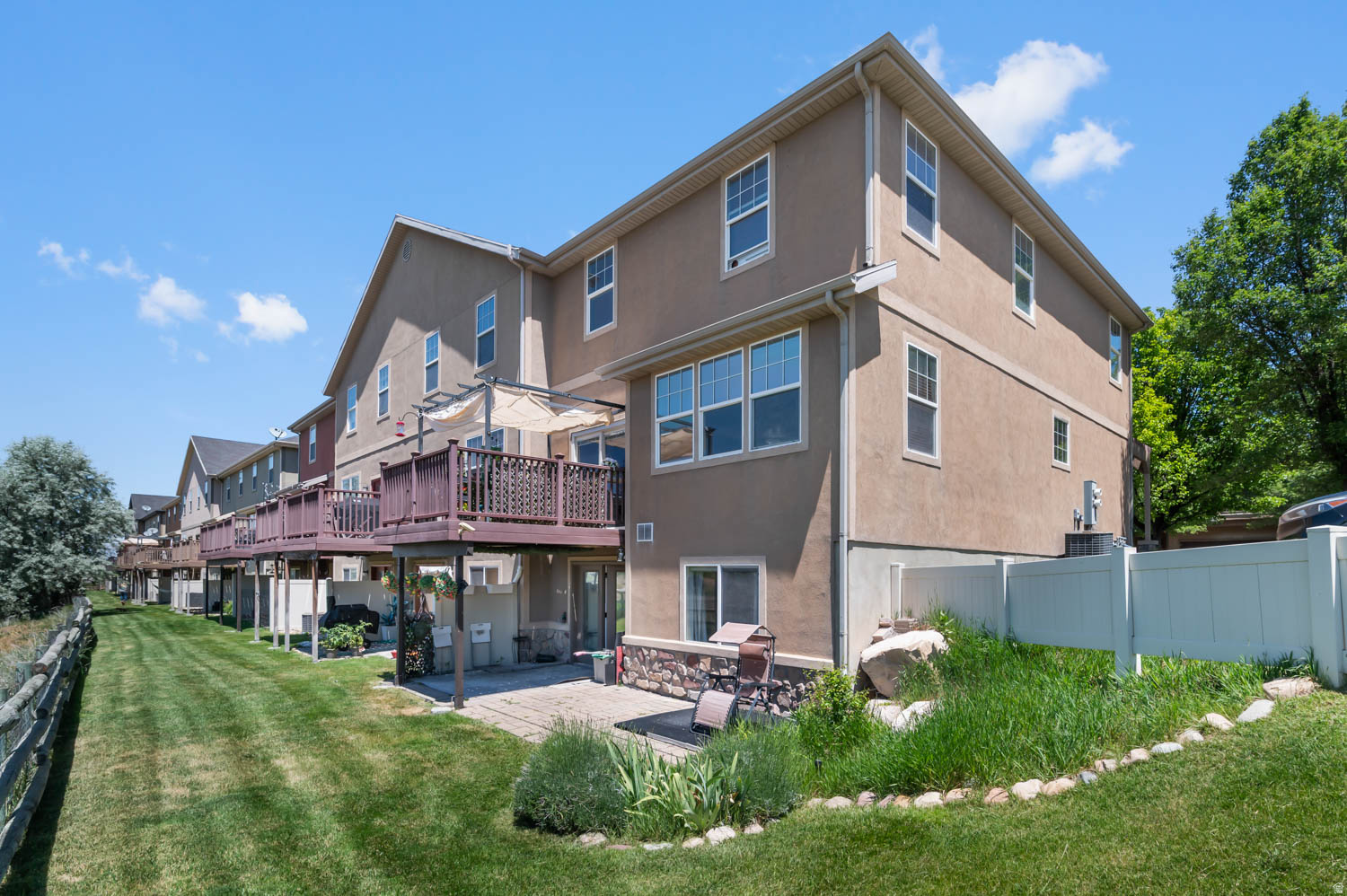 GABLES AT STERLING VILLAGE PUD - Residential