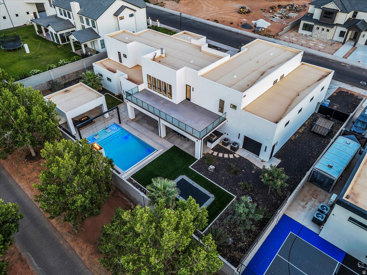 SOUTHERN ESTATES - Residential