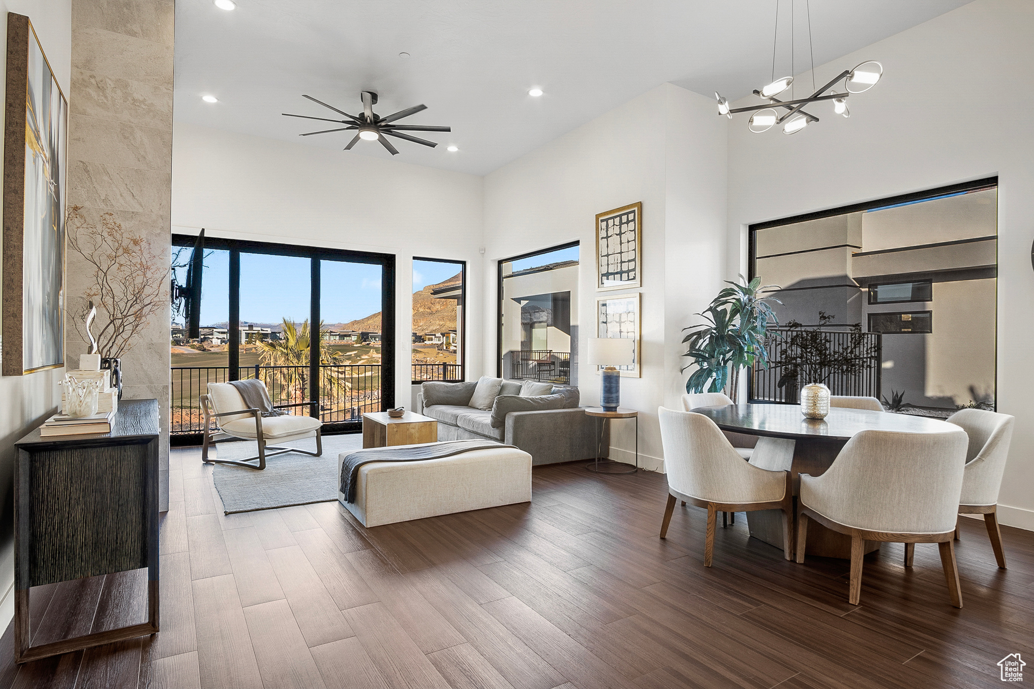 GOLF VIEW ESTATES AT - Residential