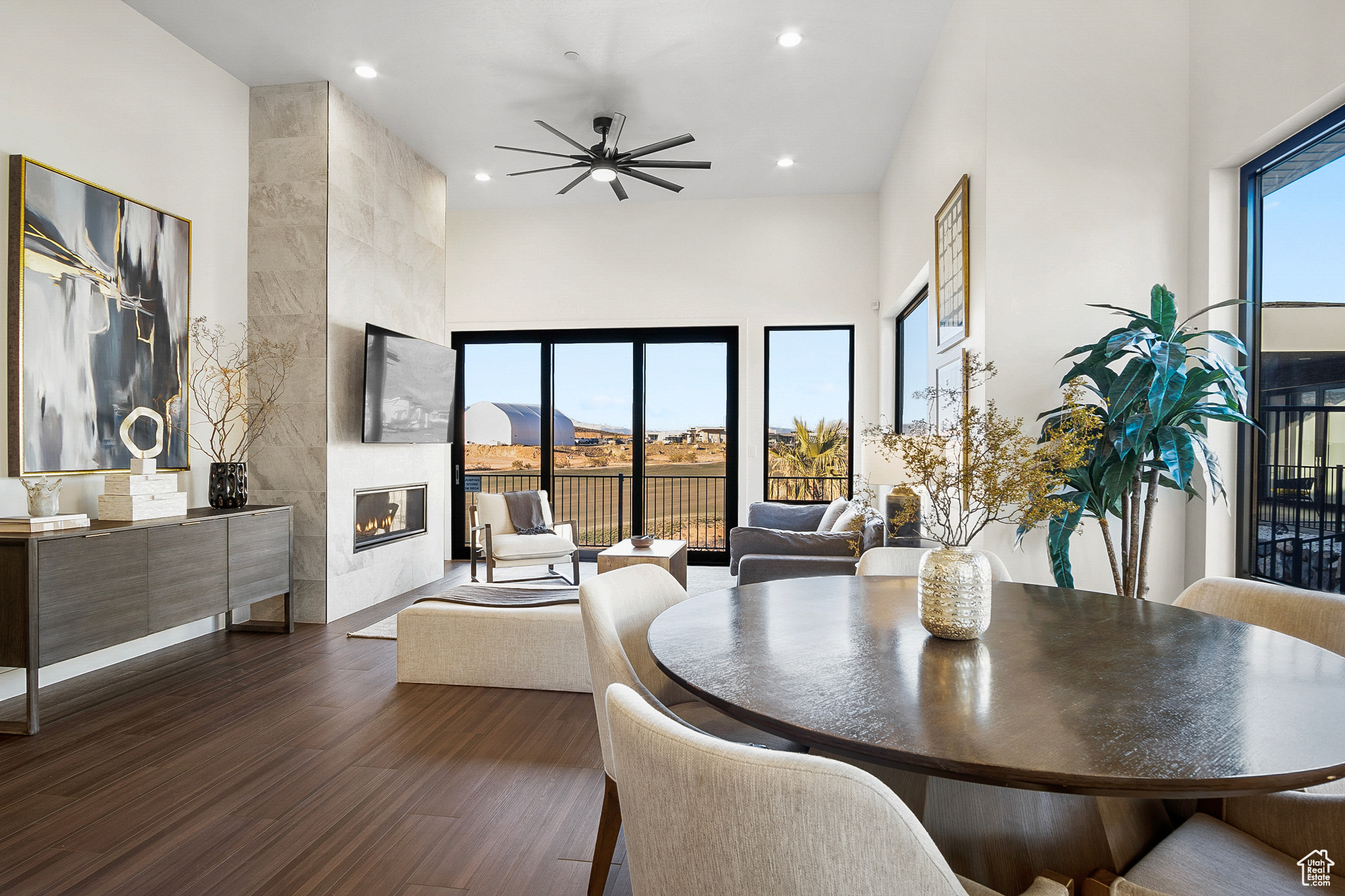 GOLF VIEW ESTATES AT - Residential