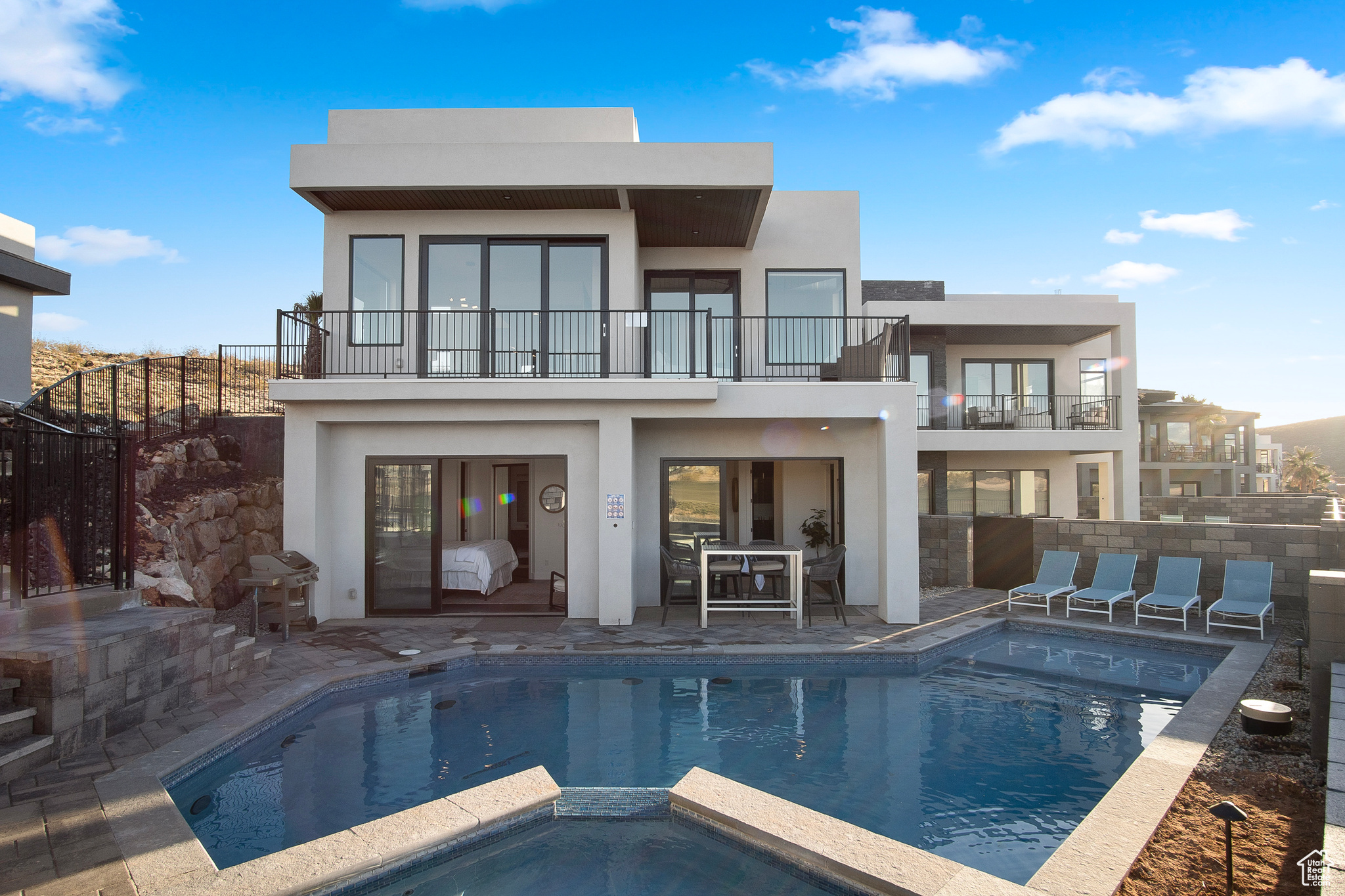 GOLF VIEW ESTATES AT - Residential