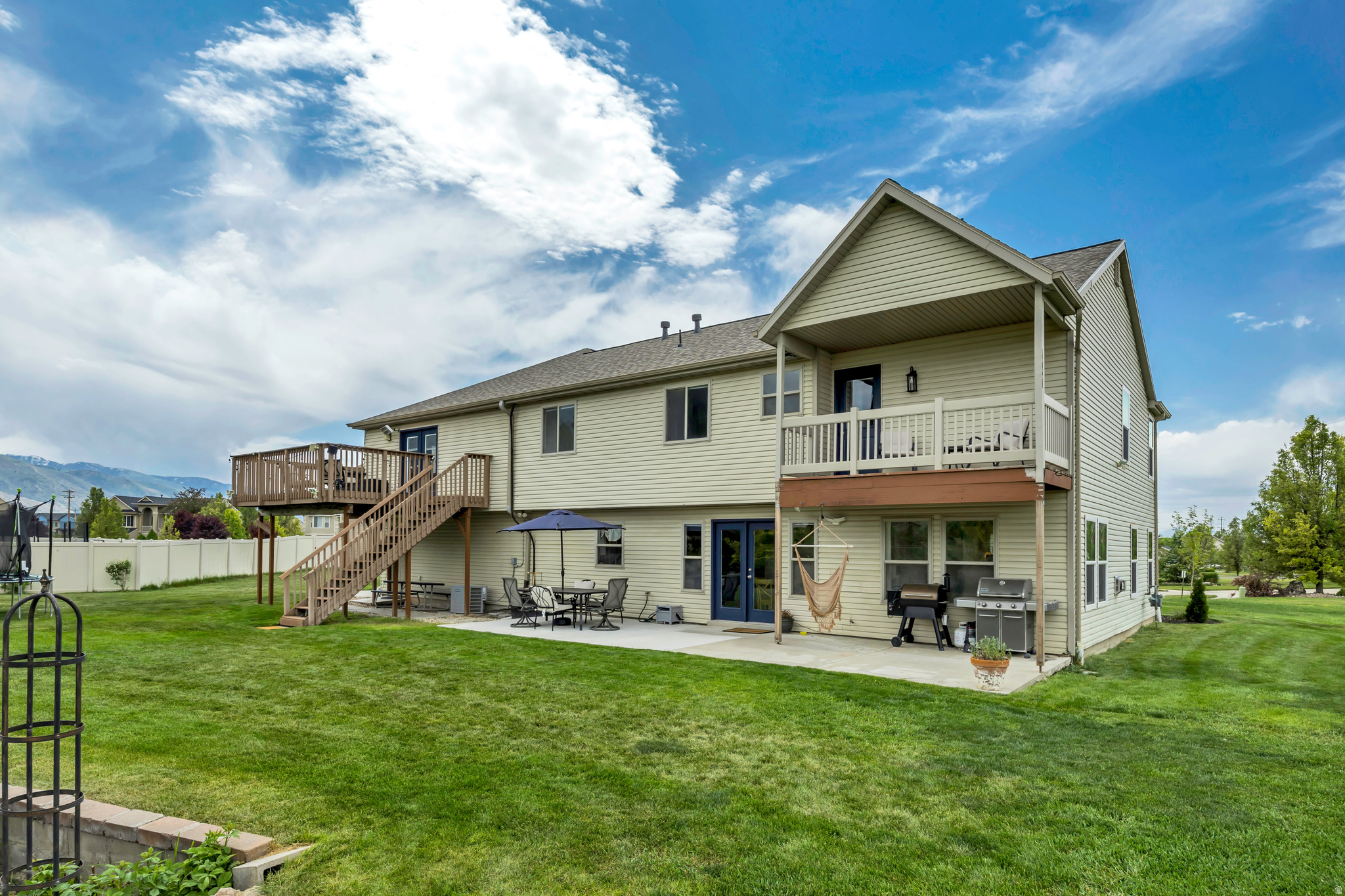 FARMINGTON RANCHES - Residential