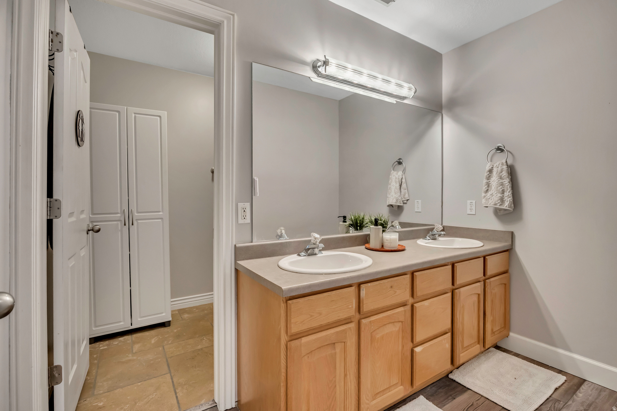 FARMINGTON RANCHES - Residential