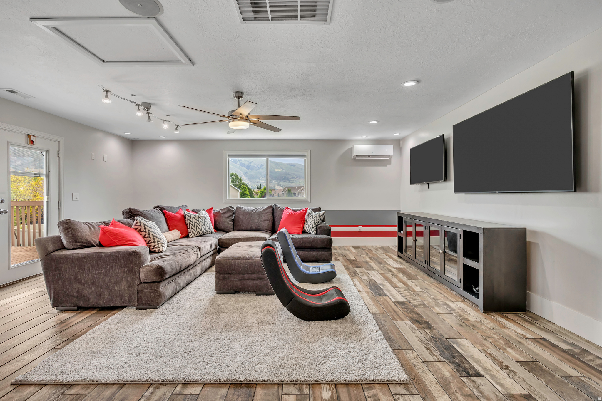 FARMINGTON RANCHES - Residential