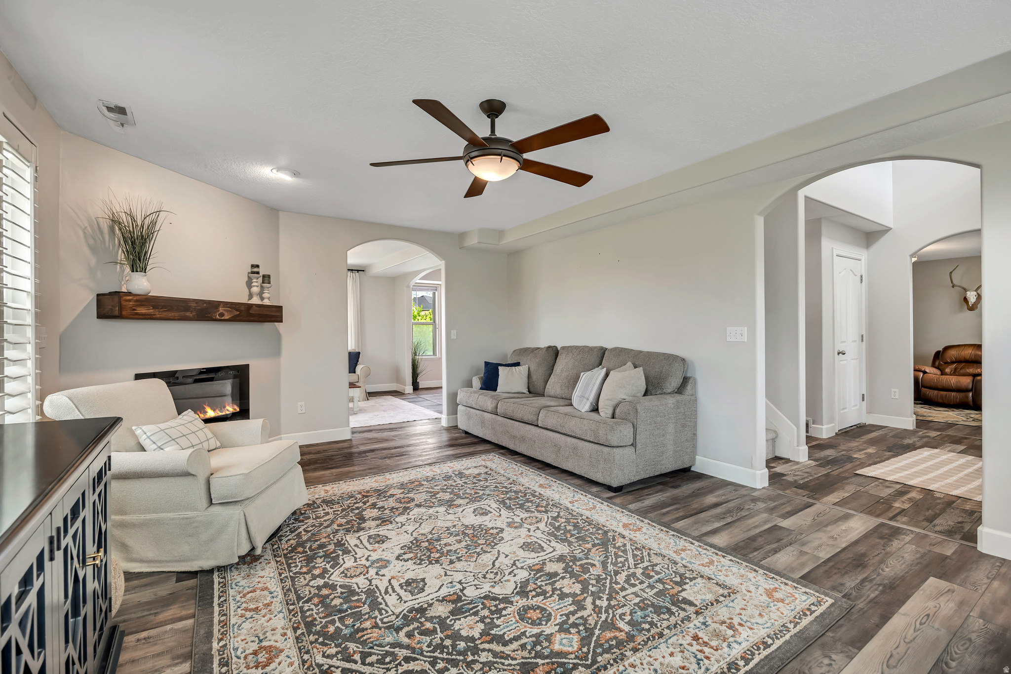 FARMINGTON RANCHES - Residential