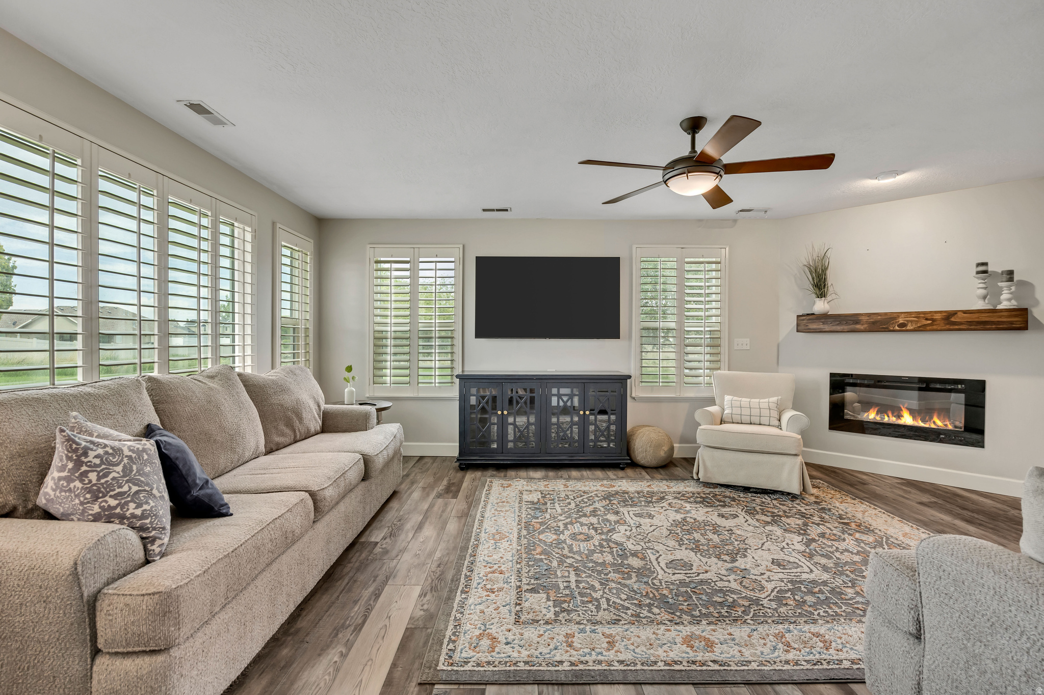 FARMINGTON RANCHES - Residential