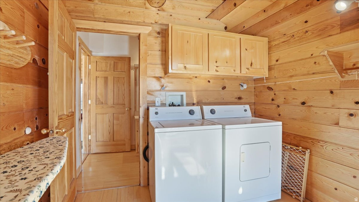 TIMBER LAKES - Residential