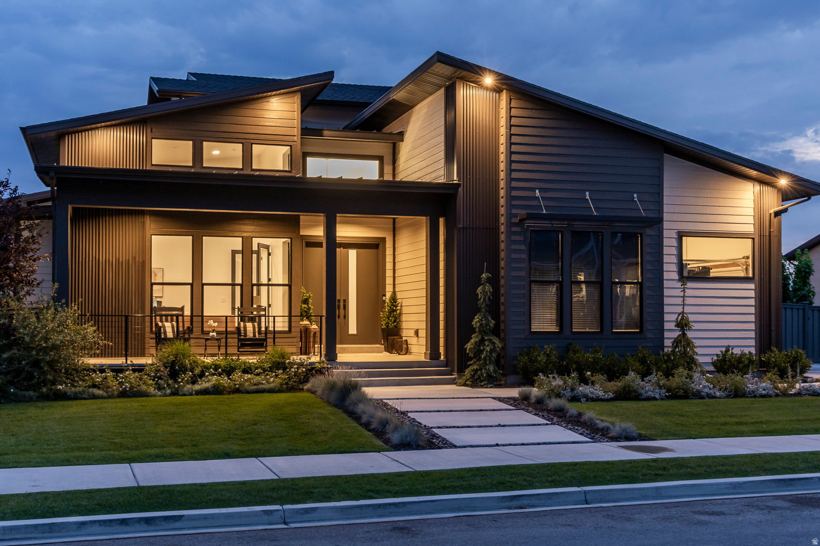 RIDGEVIEW EST 408 - Residential