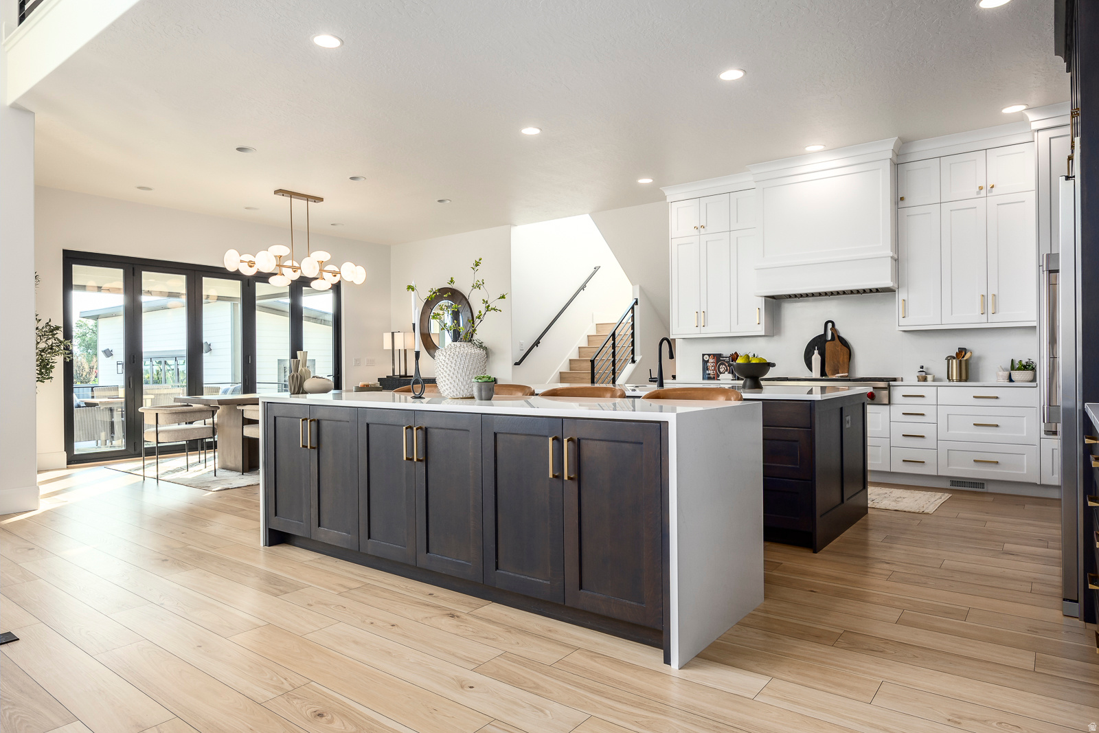 RIDGEVIEW EST 408 - Residential