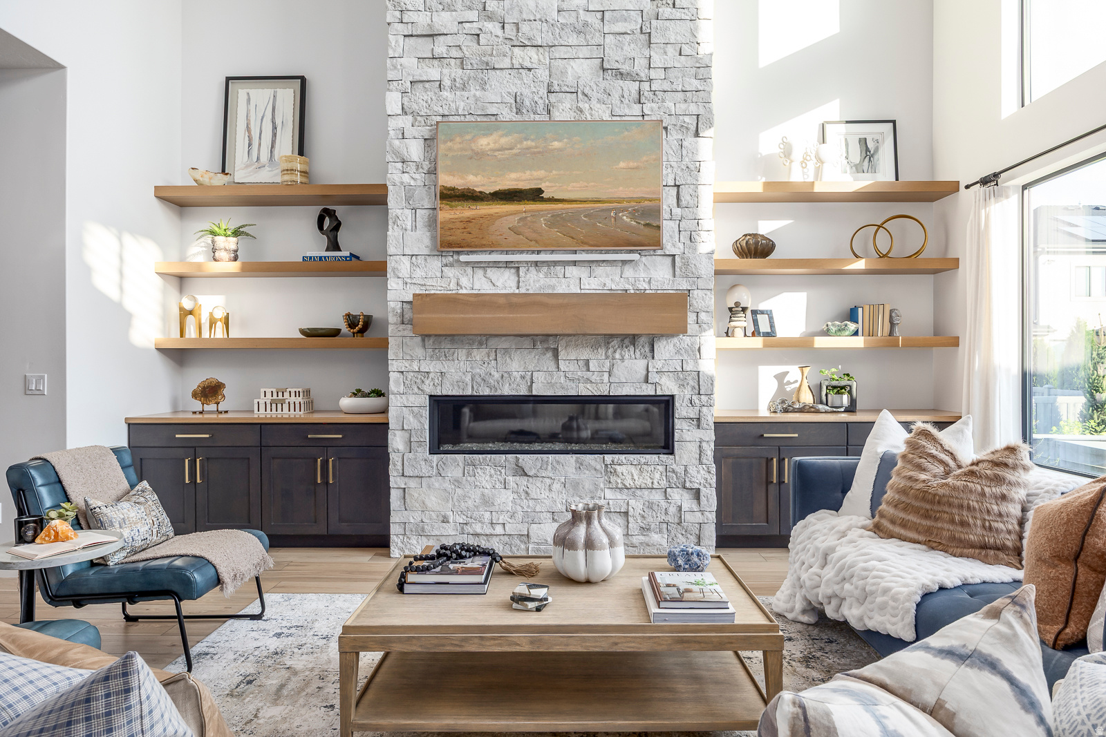 RIDGEVIEW EST 408 - Residential