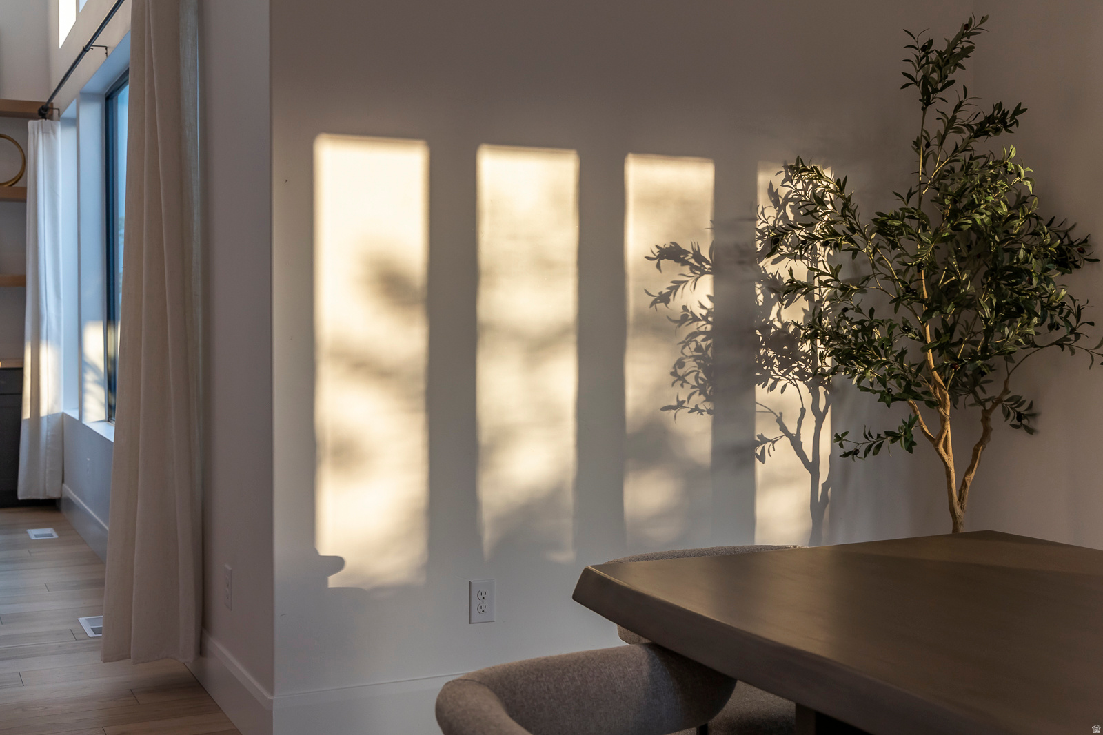 RIDGEVIEW EST 408 - Residential