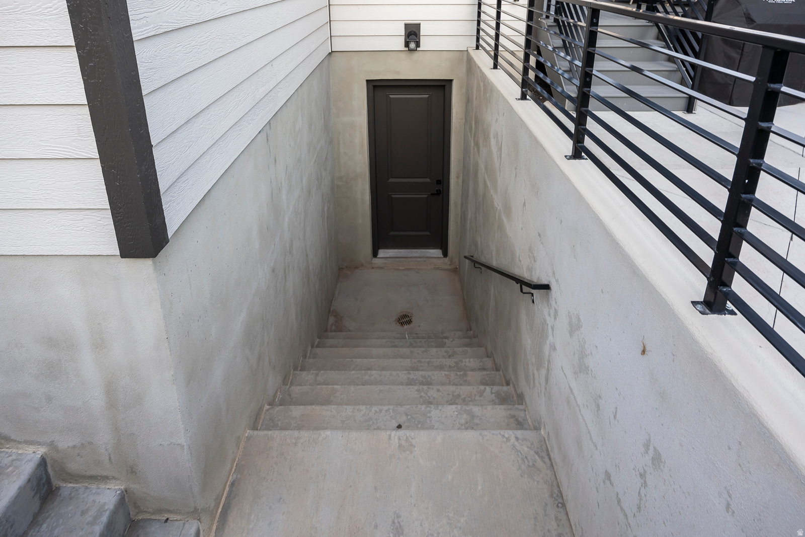 RIDGEVIEW EST 408 - Residential