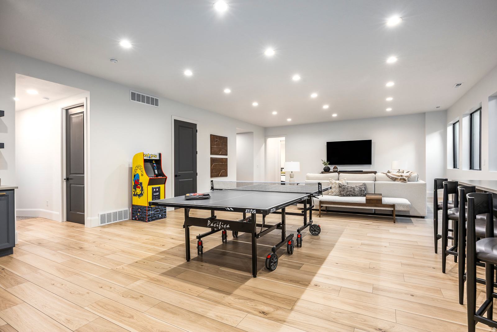 RIDGEVIEW EST 408 - Residential