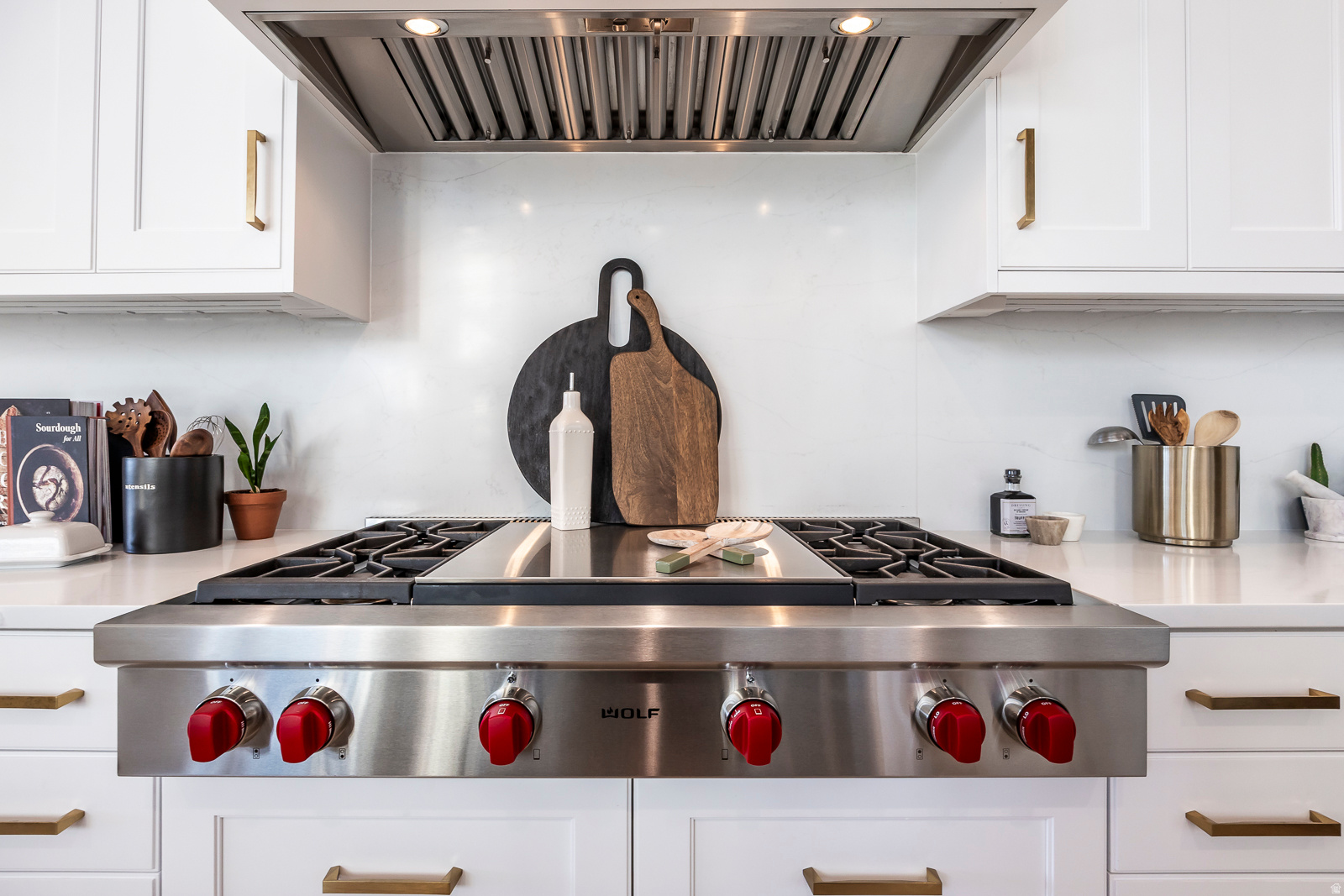 RIDGEVIEW EST 408 - Residential