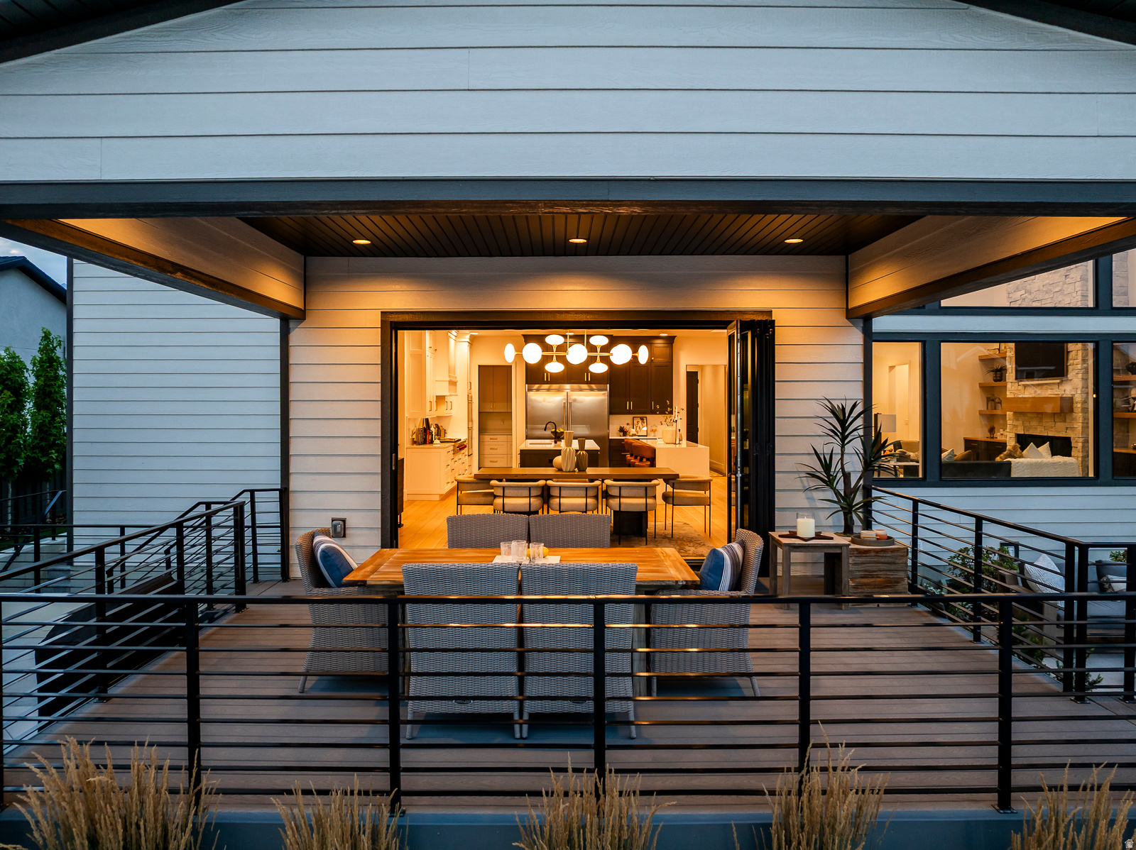RIDGEVIEW EST 408 - Residential