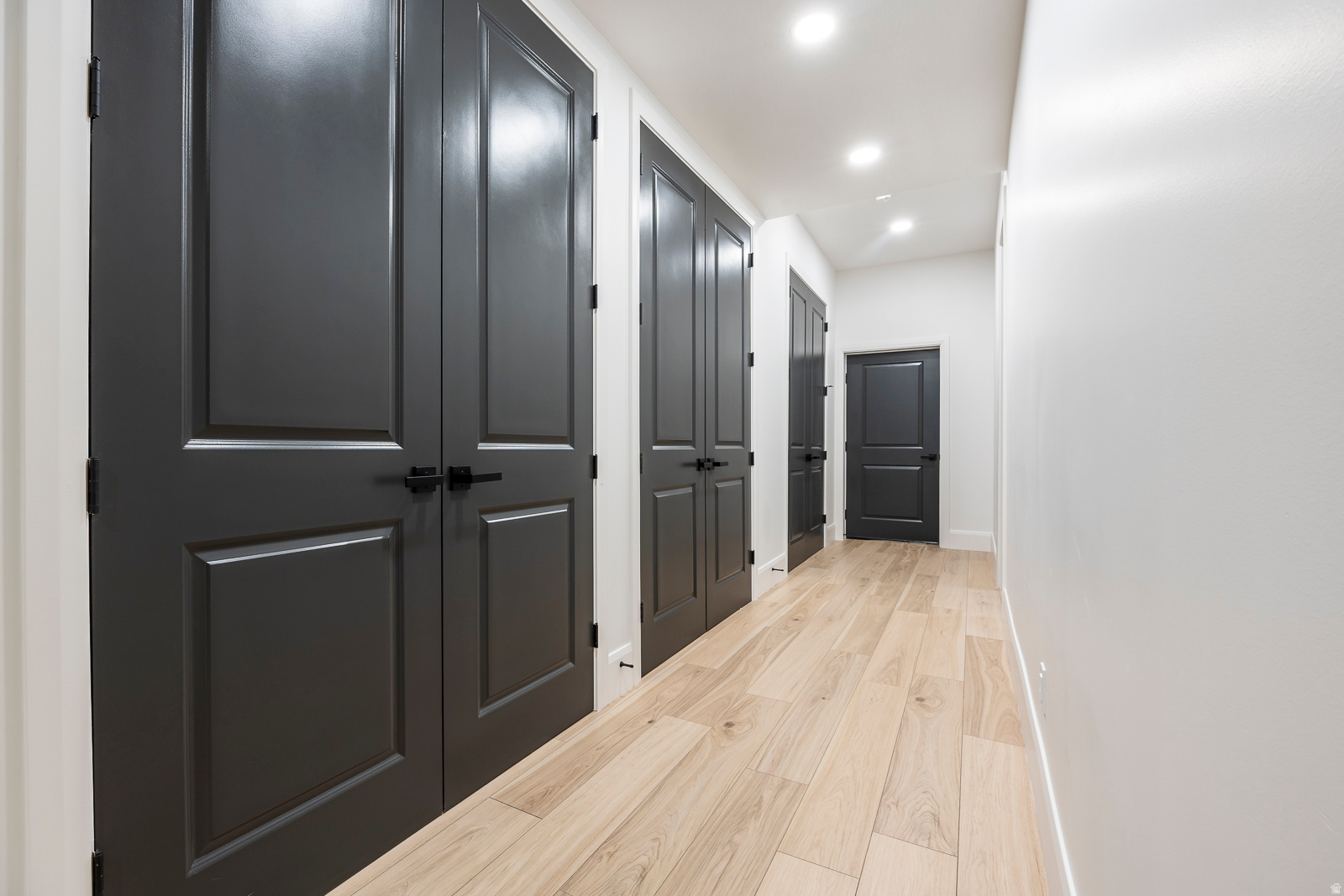 RIDGEVIEW EST 408 - Residential