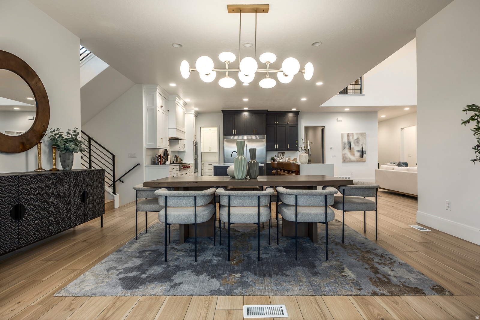 RIDGEVIEW EST 408 - Residential