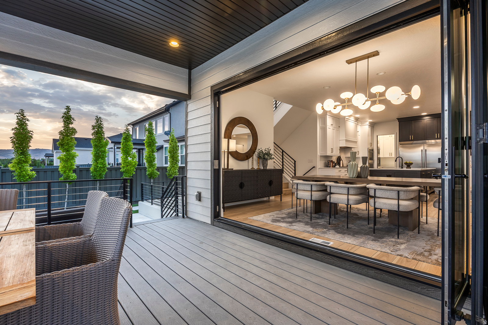 RIDGEVIEW EST 408 - Residential