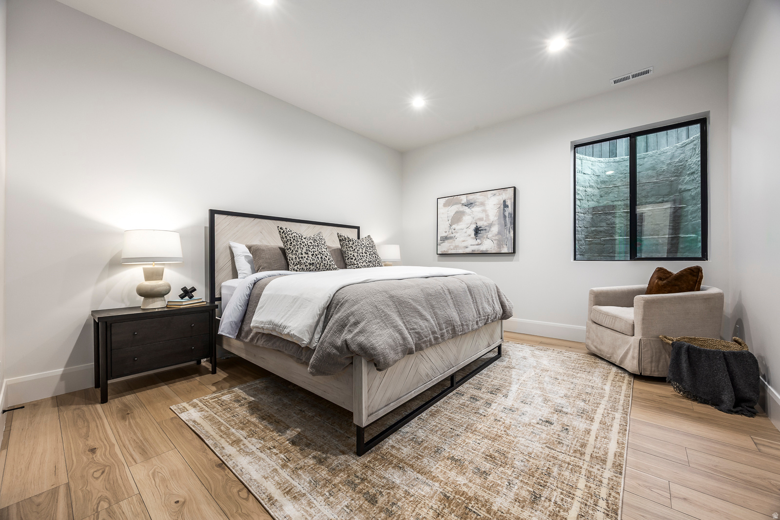 RIDGEVIEW EST 408 - Residential