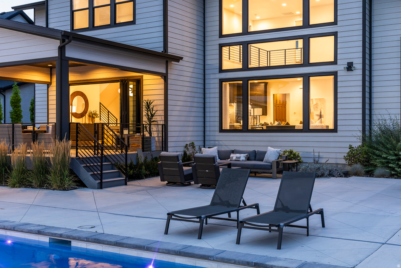 RIDGEVIEW EST 408 - Residential