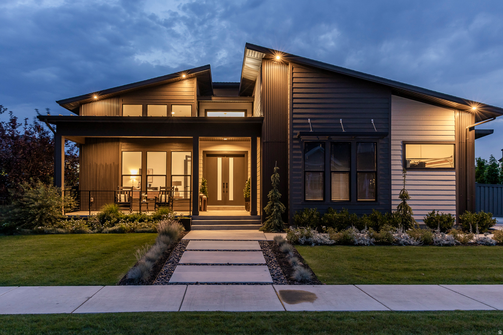 RIDGEVIEW EST 408 - Residential