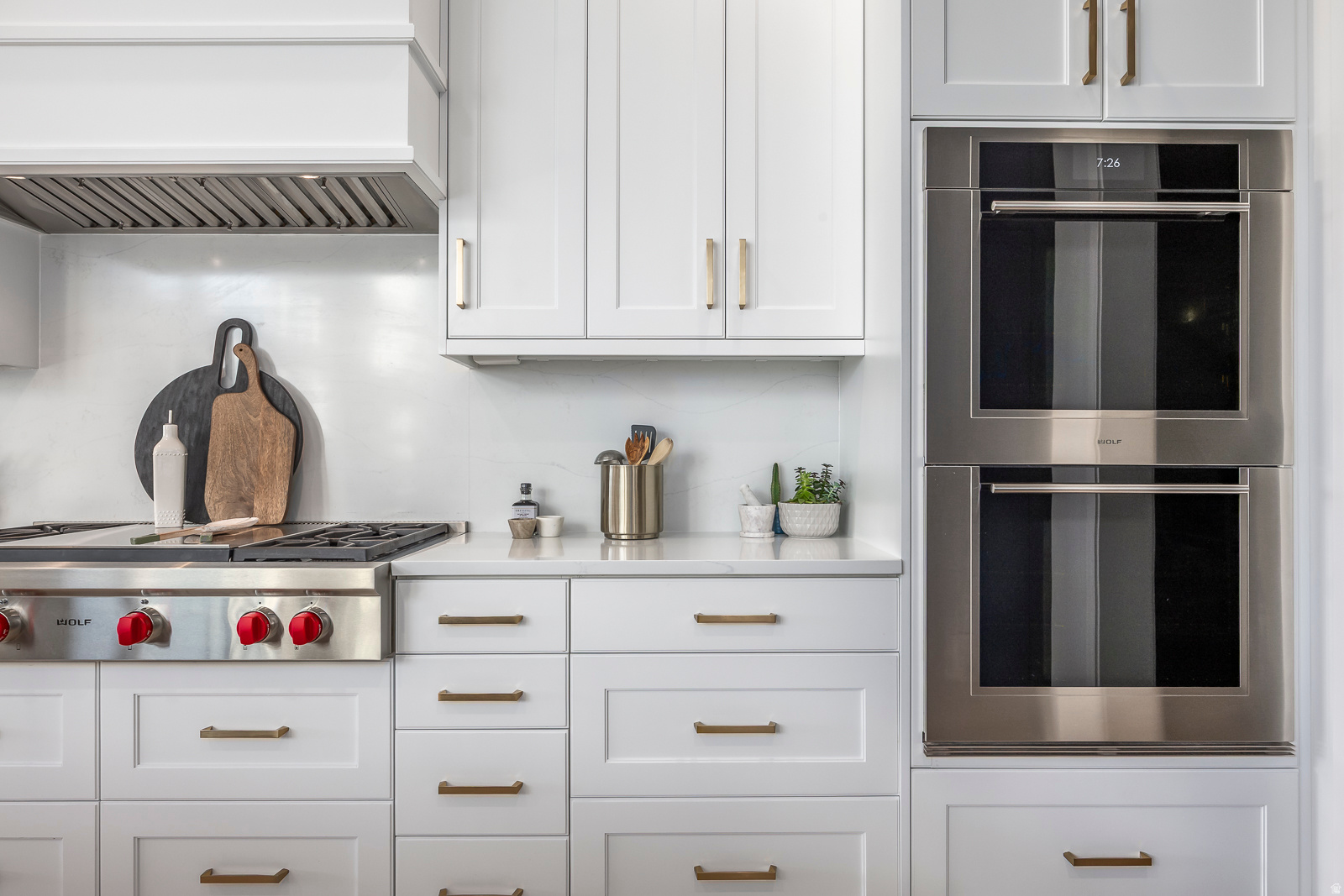 RIDGEVIEW EST 408 - Residential