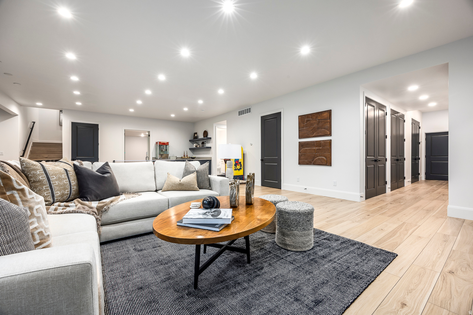 RIDGEVIEW EST 408 - Residential