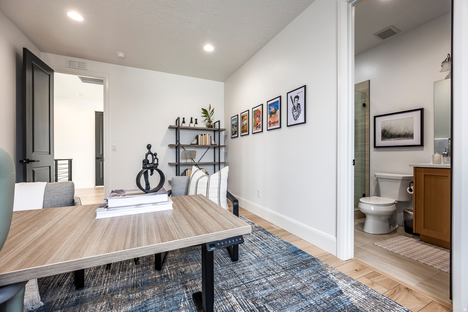 RIDGEVIEW EST 408 - Residential