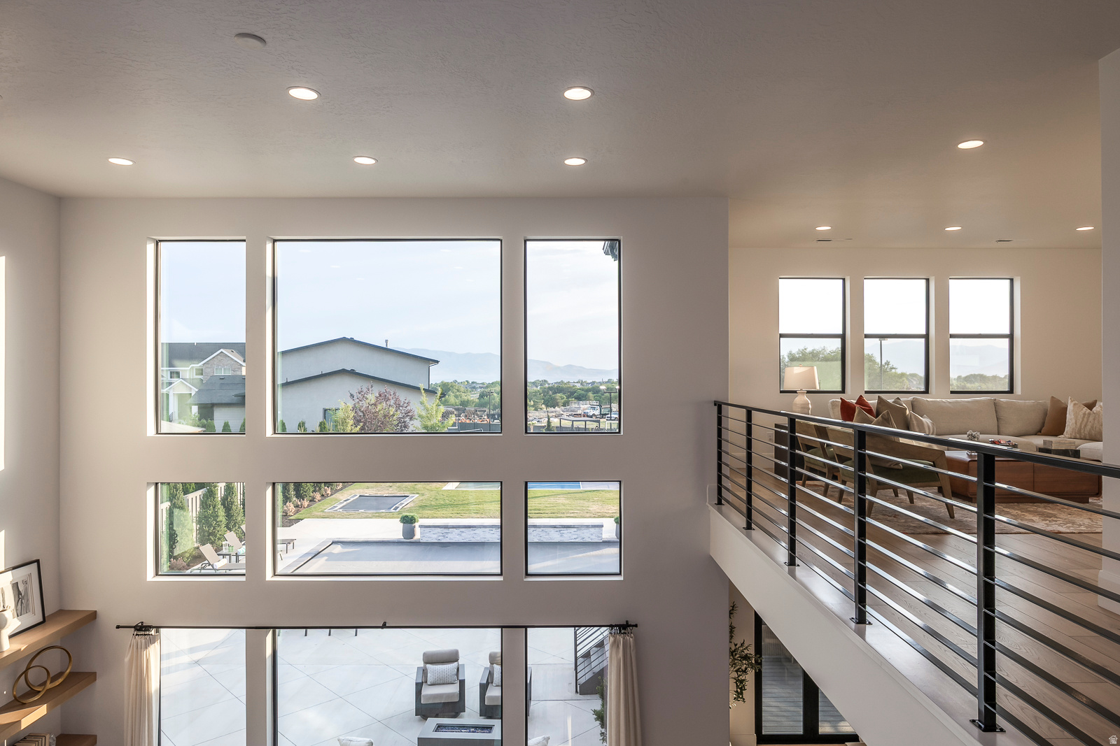 RIDGEVIEW EST 408 - Residential
