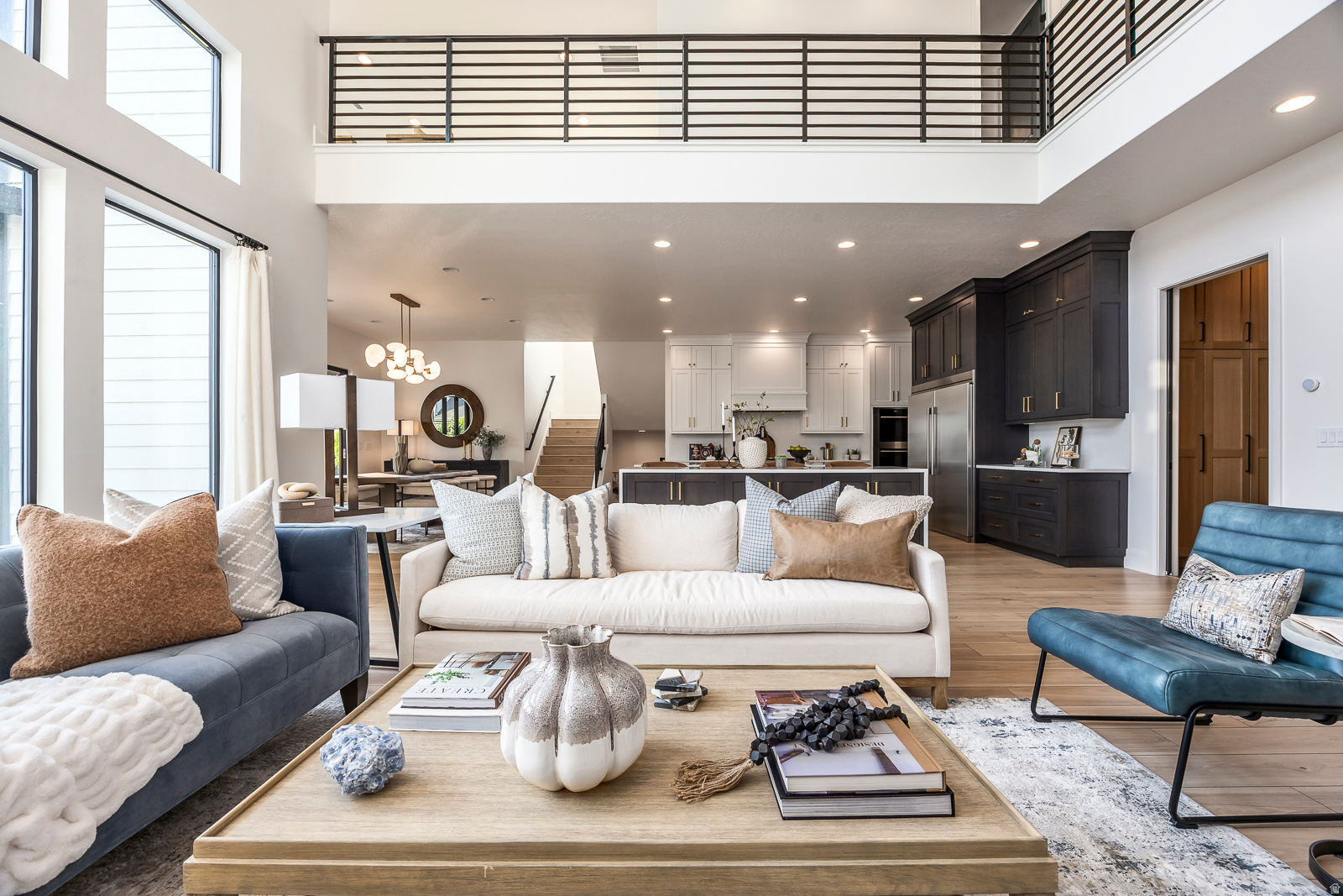 RIDGEVIEW EST 408 - Residential