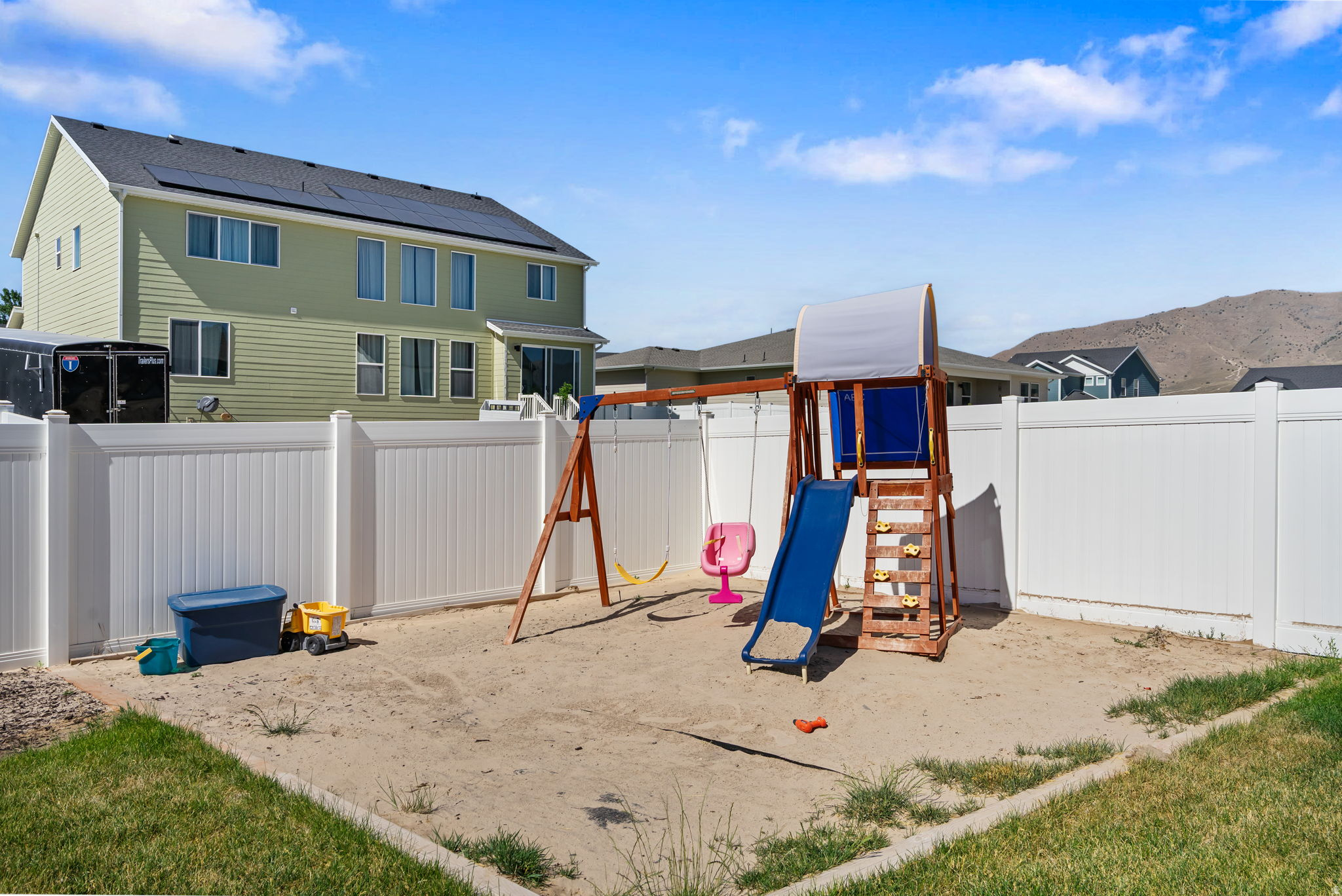 PARKWAY FIELDS - Residential