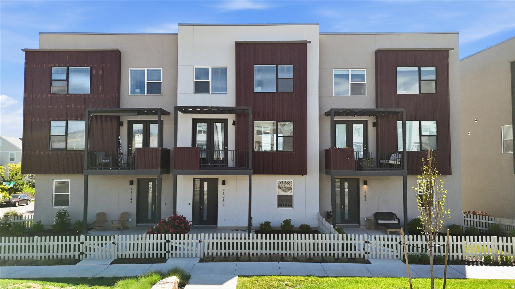DAYBREAK - Residential