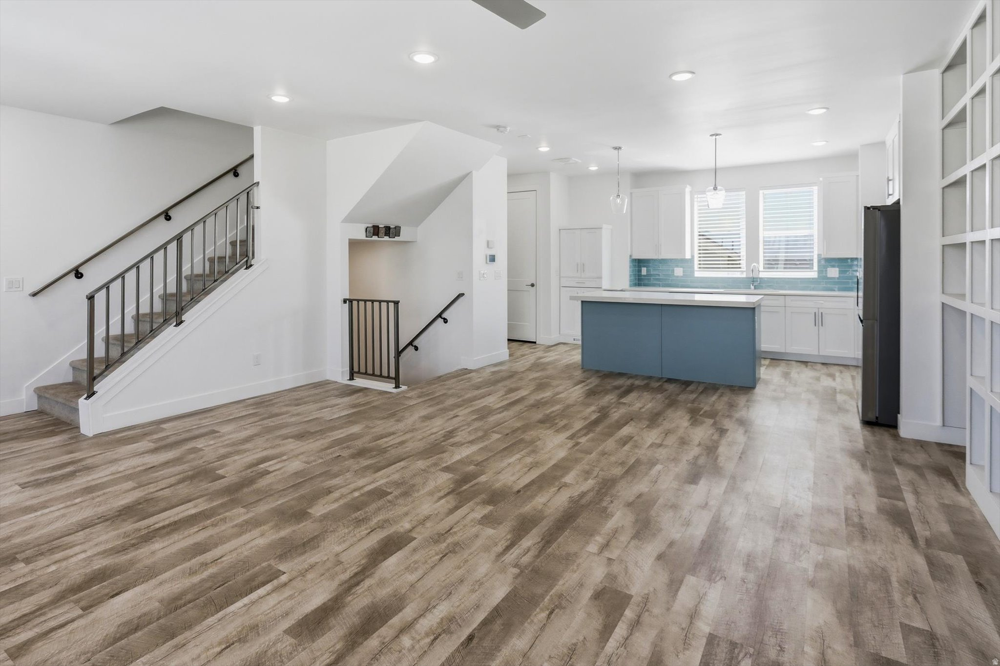 DAYBREAK - Residential