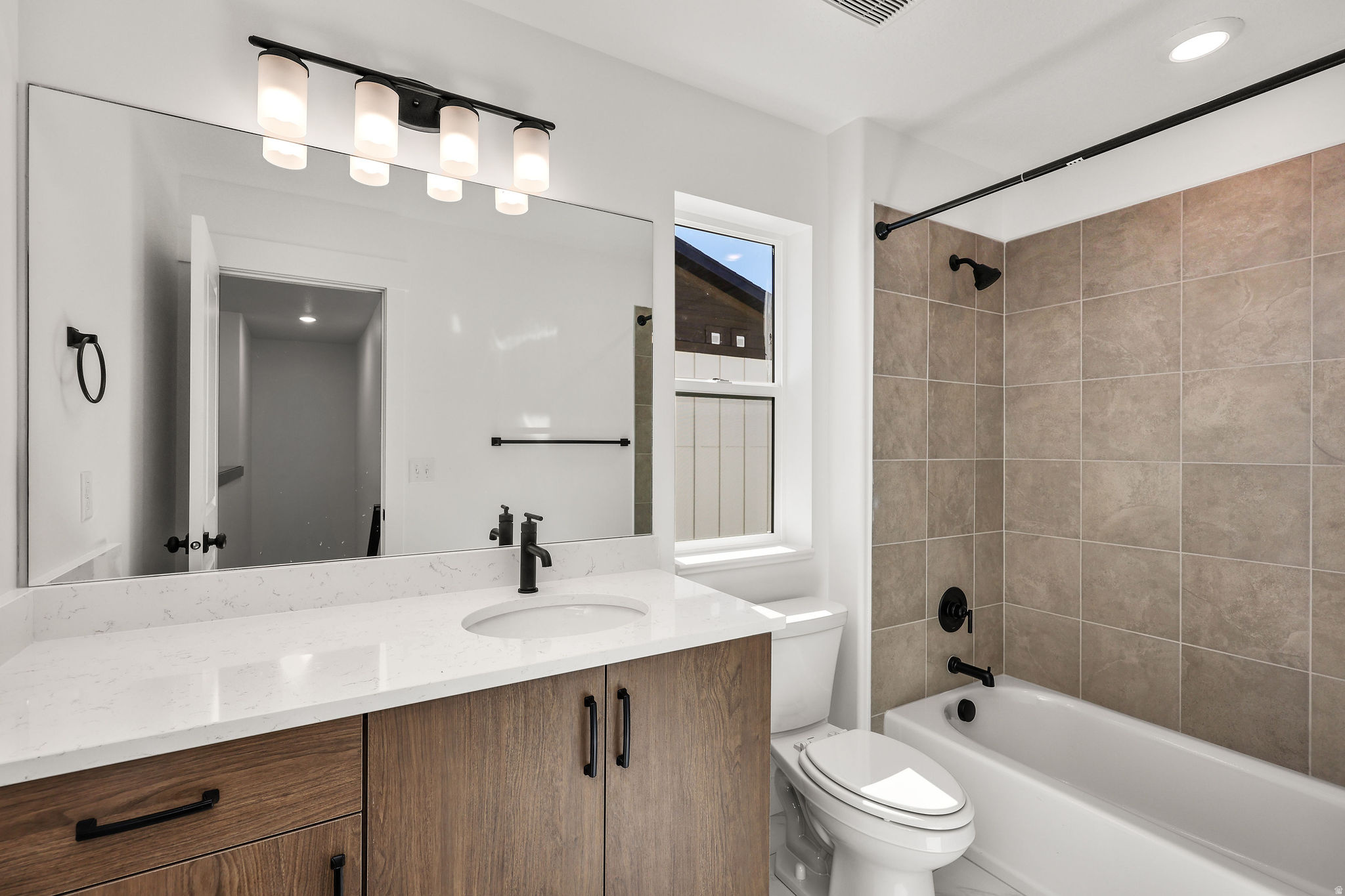 LIBERTY COVE - Residential