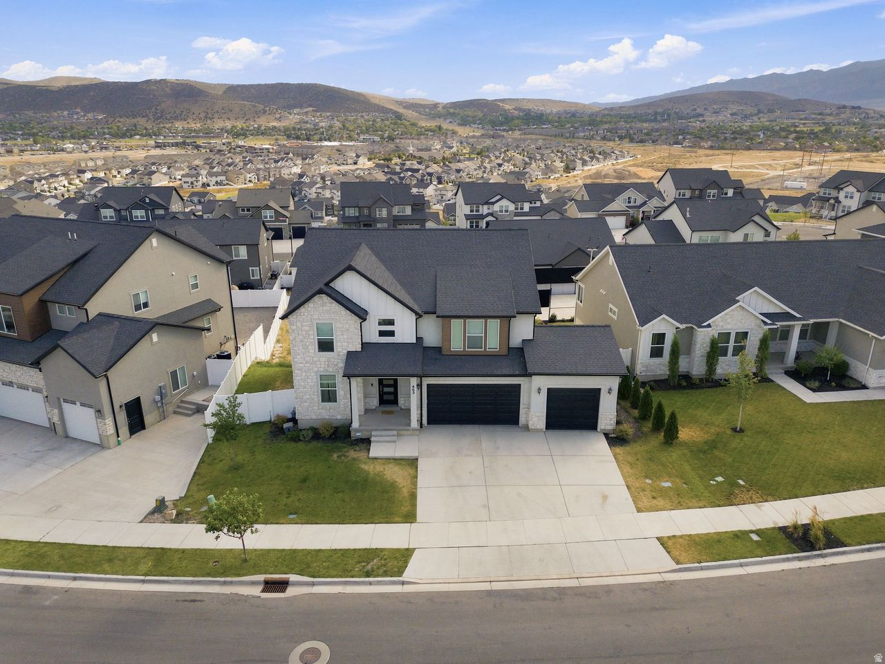 QUAILHILL - Residential