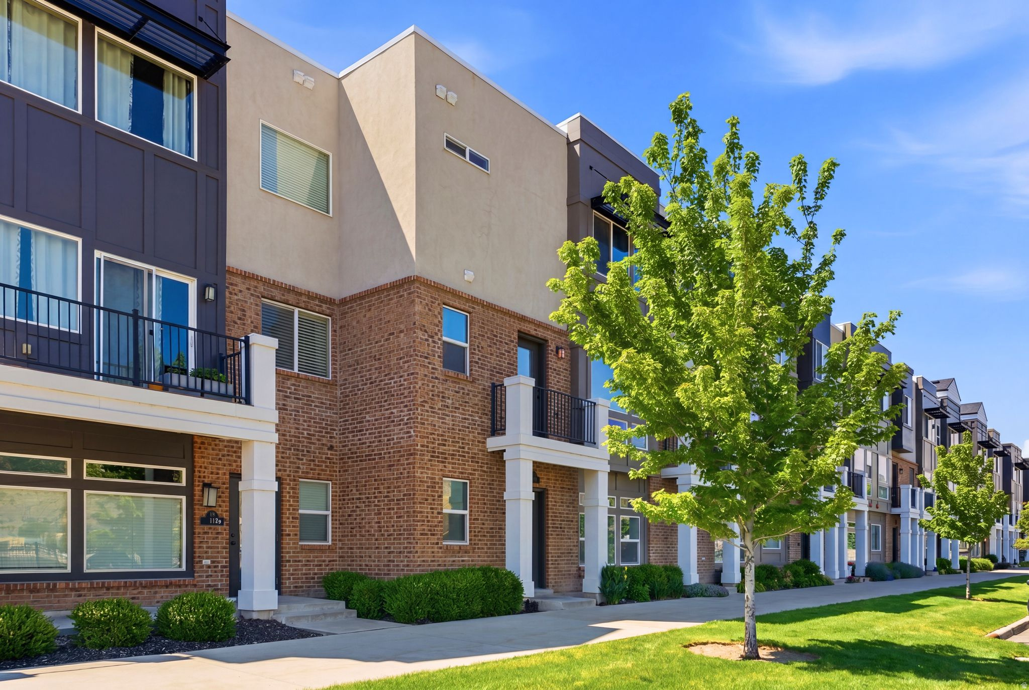 AVENUES AT THE STATI - Residential