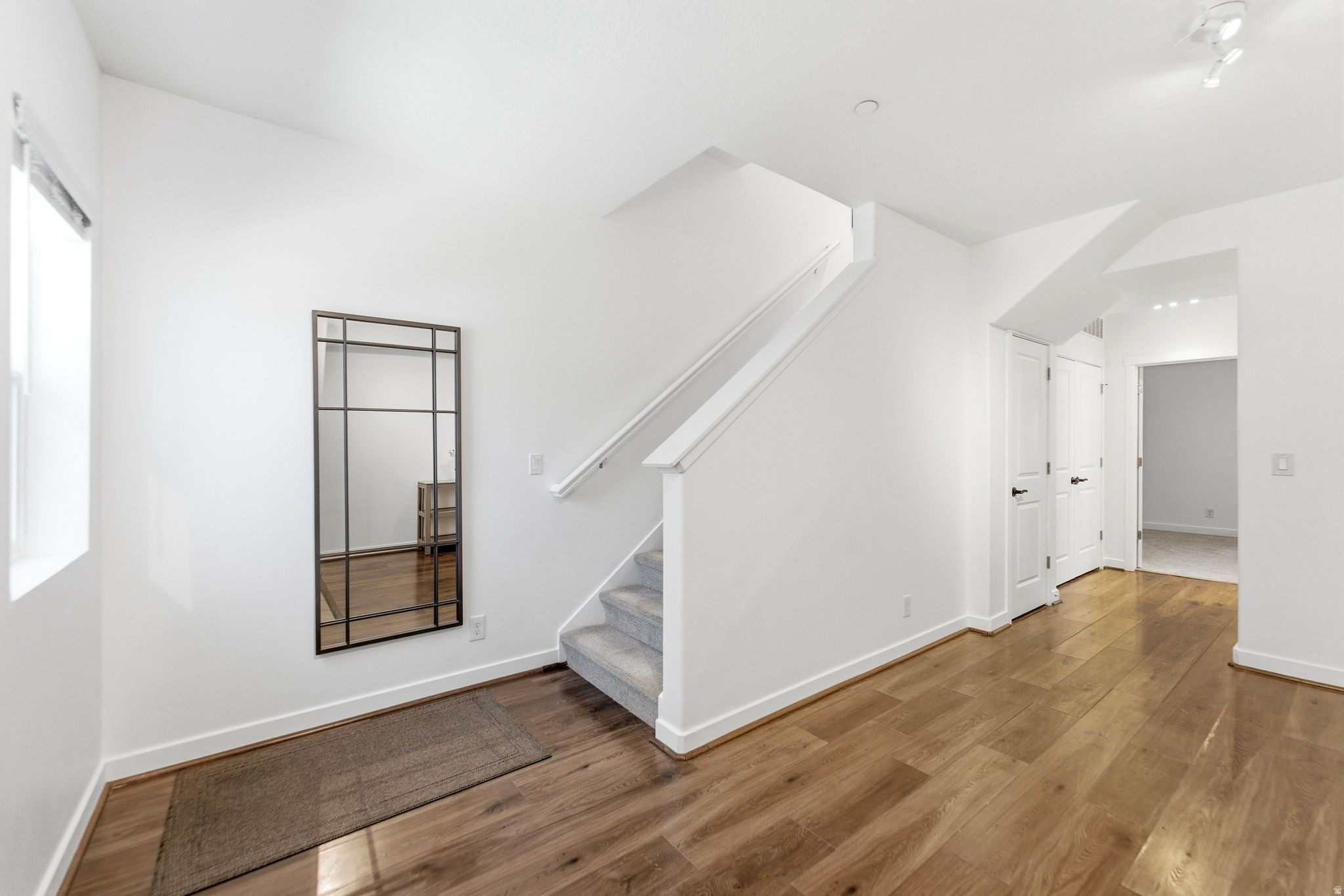 AVENUES AT THE STATI - Residential