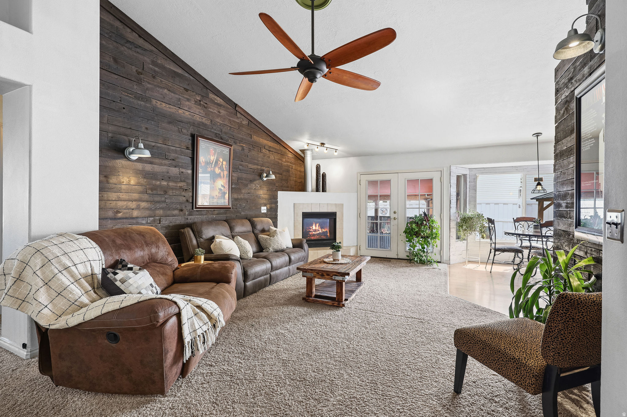 MEADOW CREEK - Residential