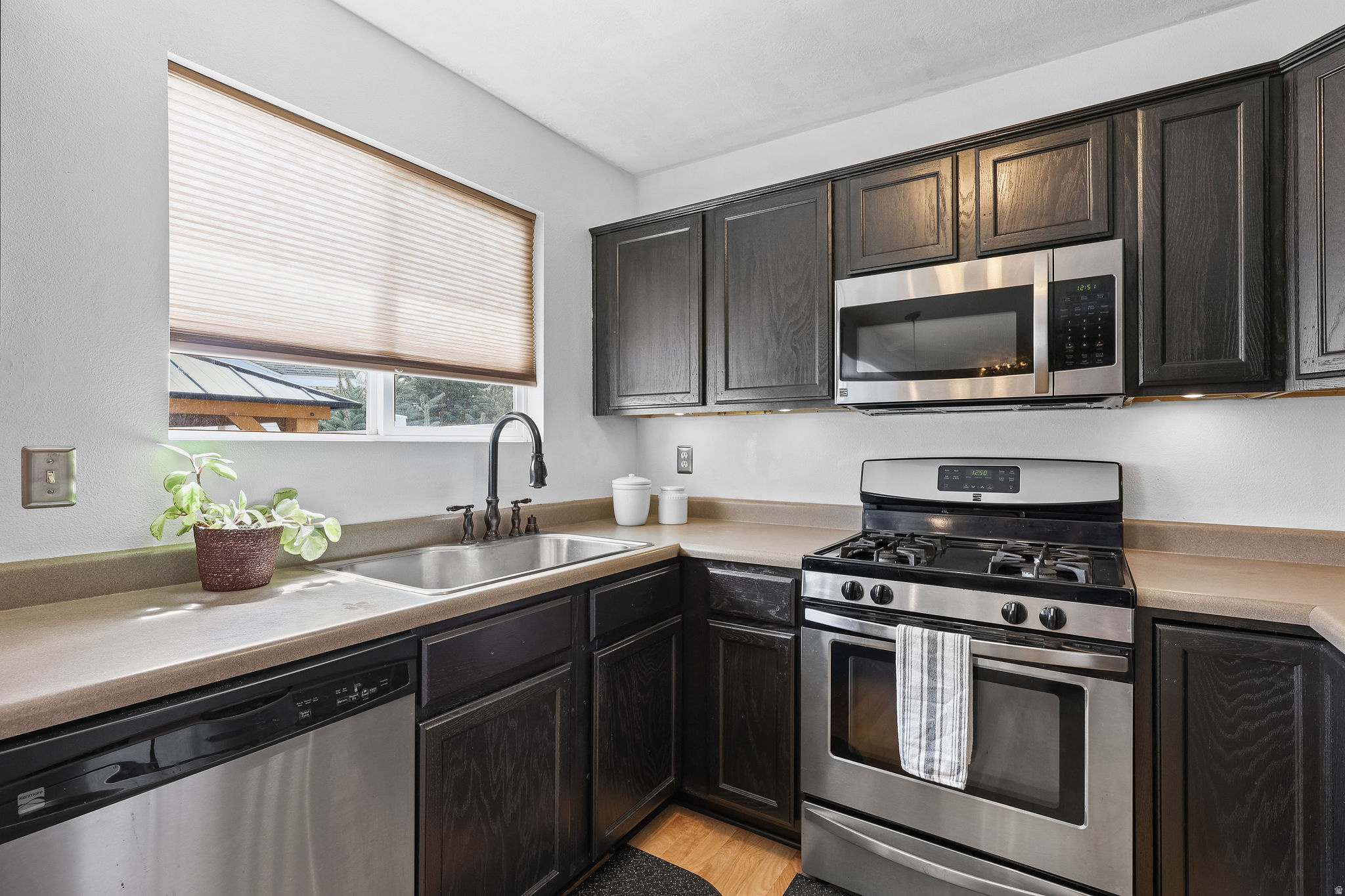 MEADOW CREEK - Residential