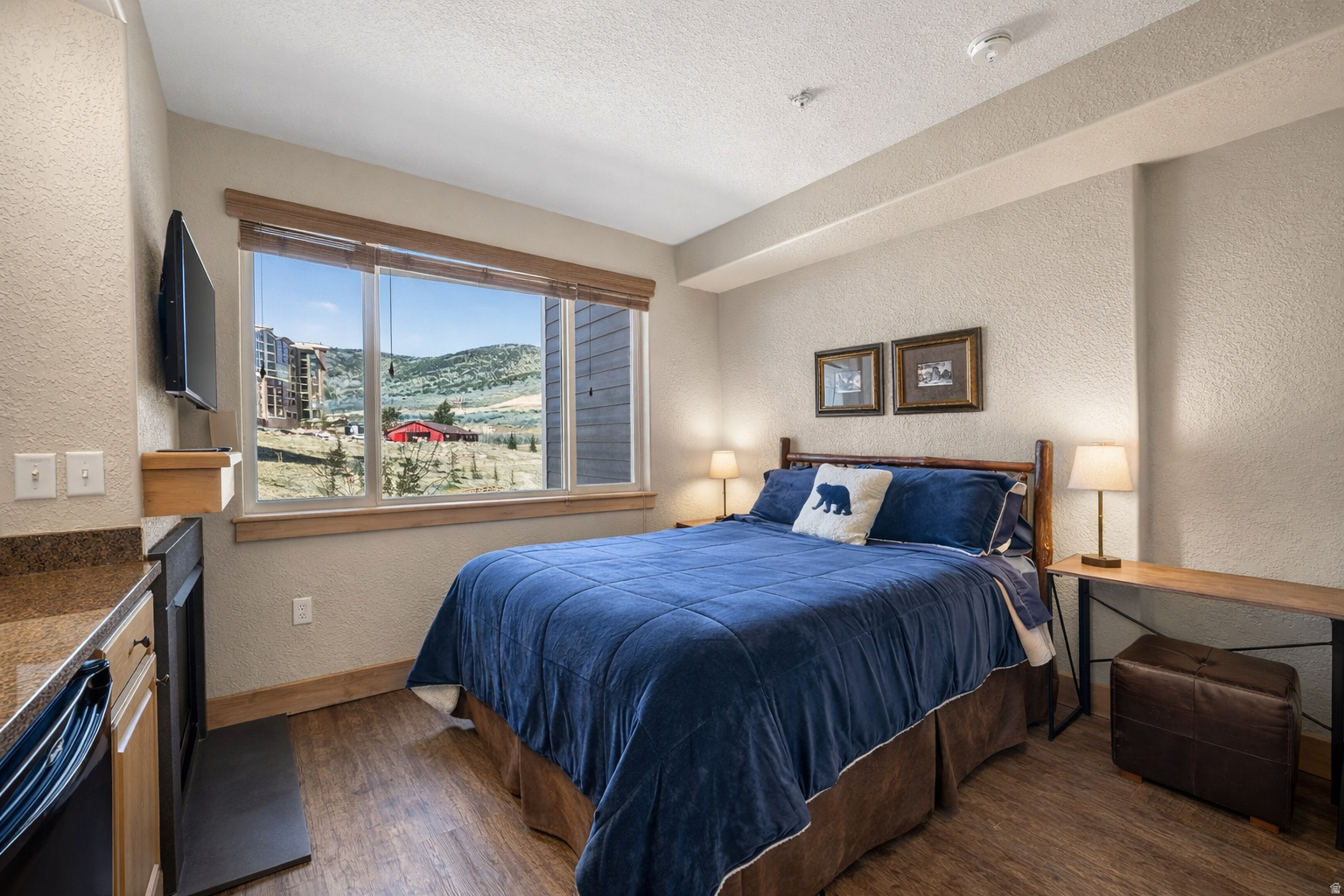 SILVERADO LODGE CONDOMINIUM - Residential