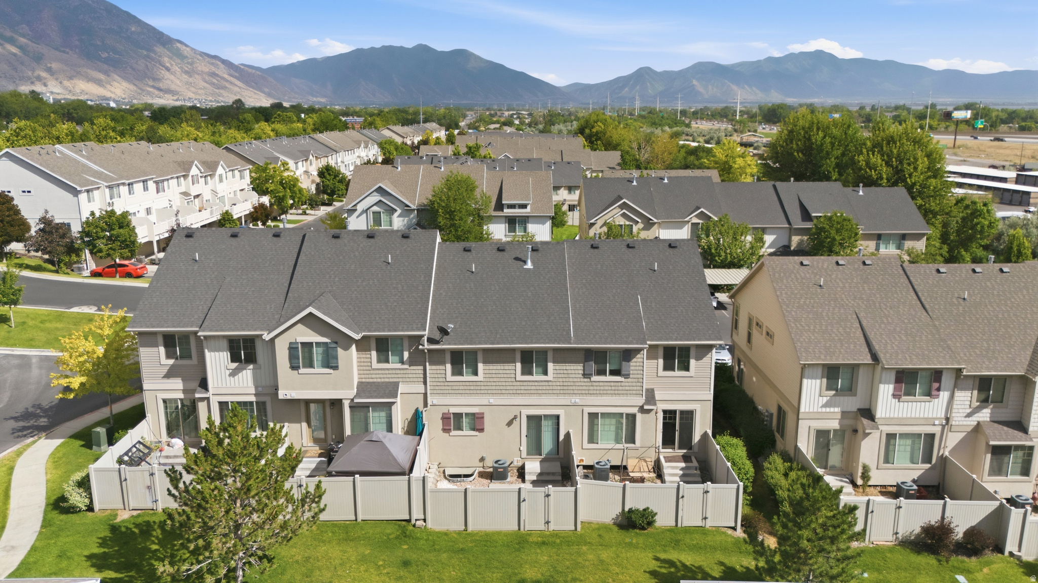 INDEPENDENCE AVENUE - Residential