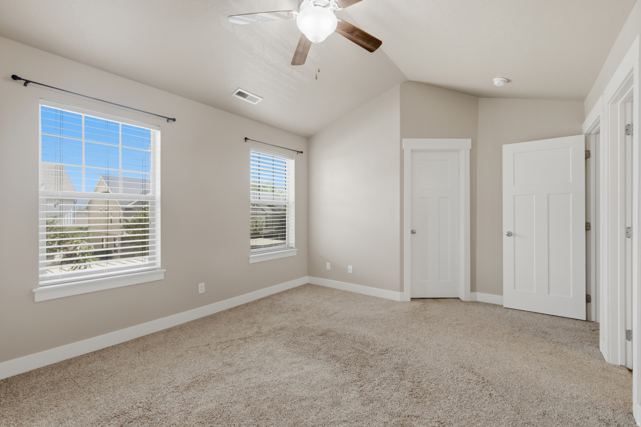 INDEPENDENCE AVENUE - Residential