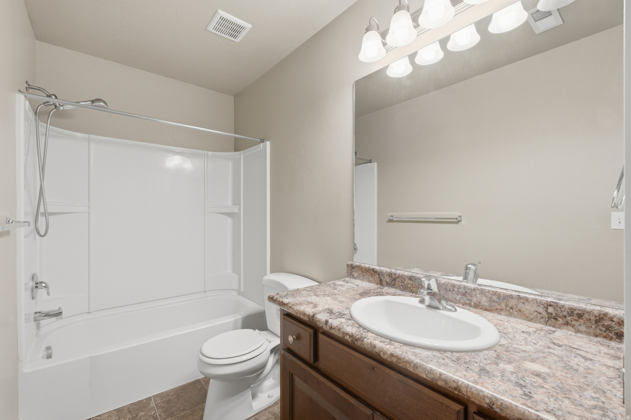 INDEPENDENCE AVENUE - Residential