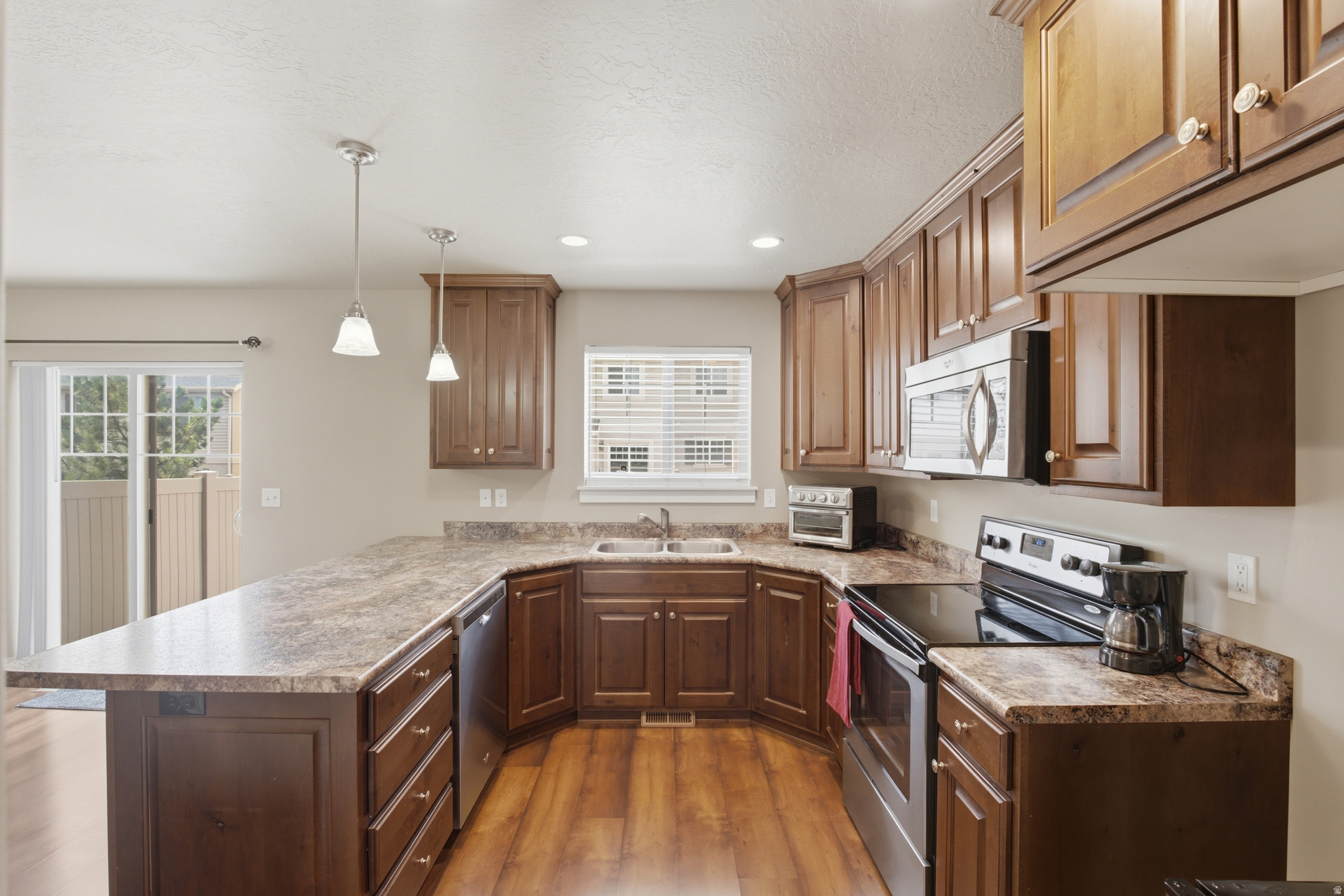 INDEPENDENCE AVENUE - Residential