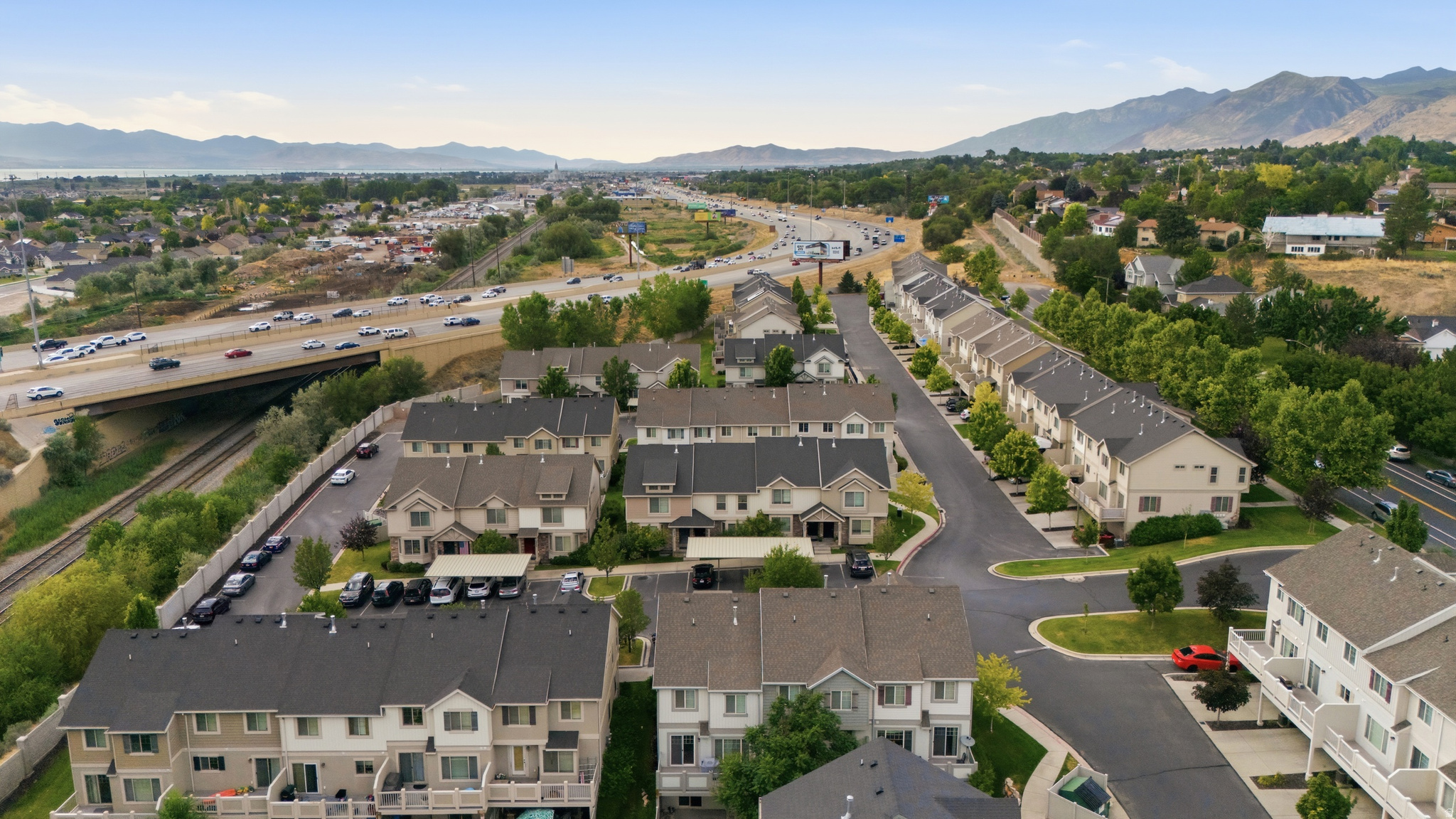 INDEPENDENCE AVENUE - Residential