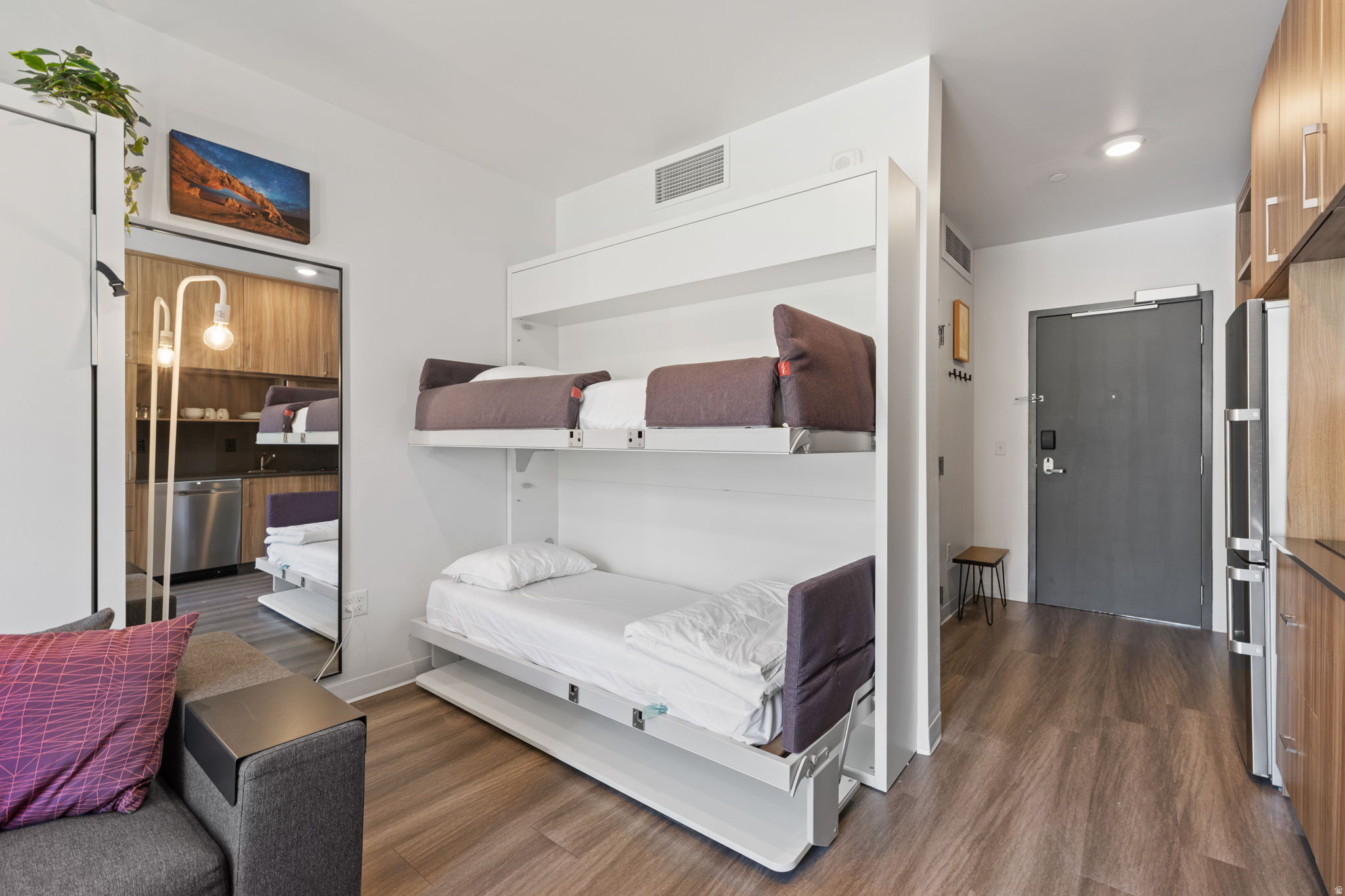 CANYON HAUS/YOTELPAD - Residential