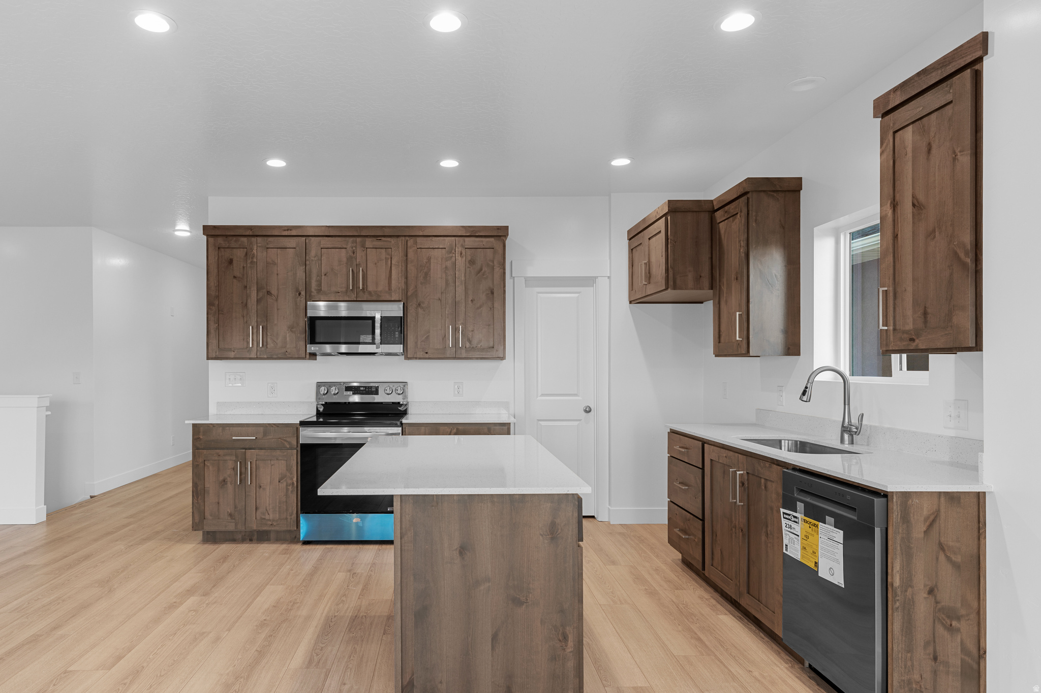 SUMMIT RIDGE THE HILLS - Residential