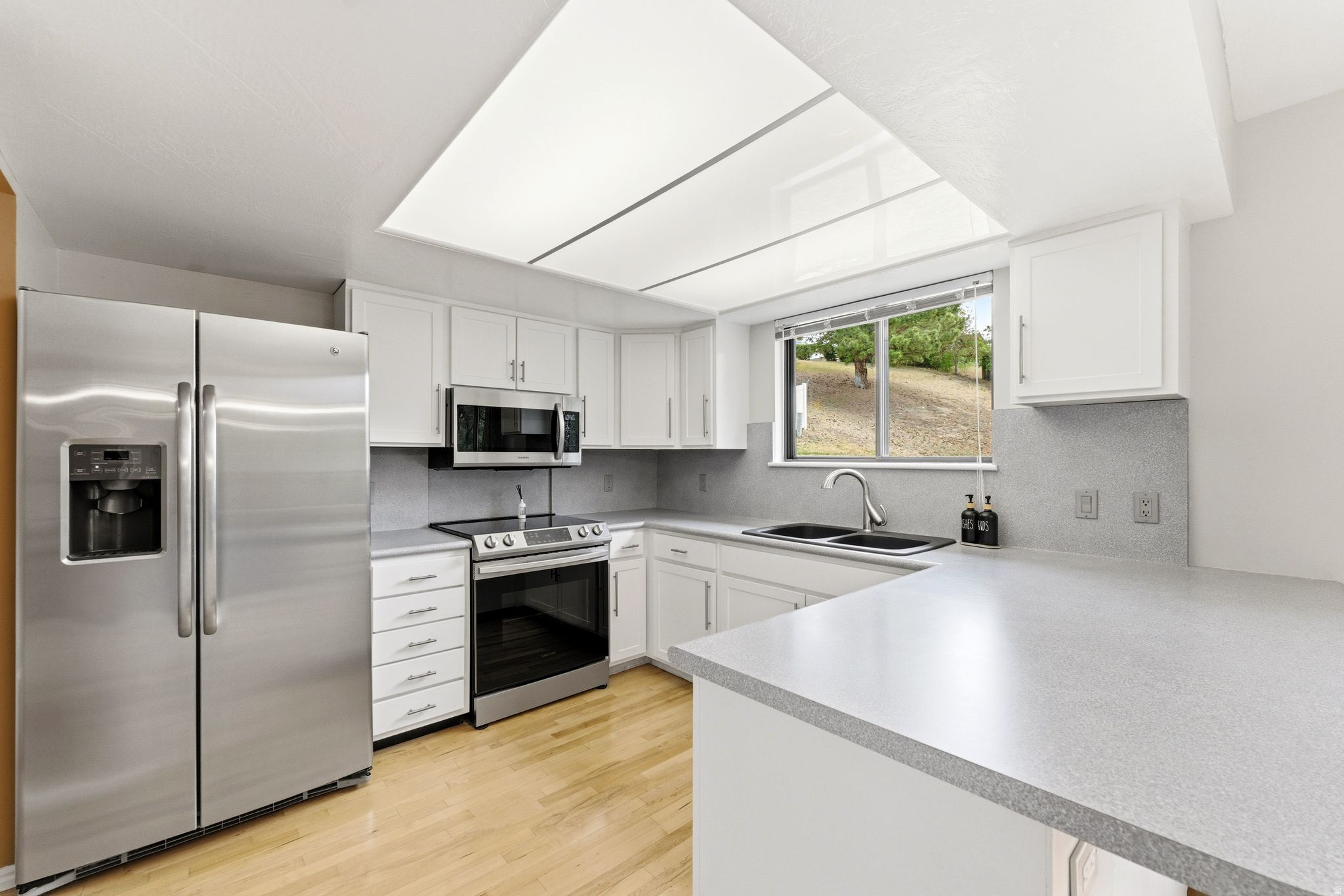 MEADOWS - Residential