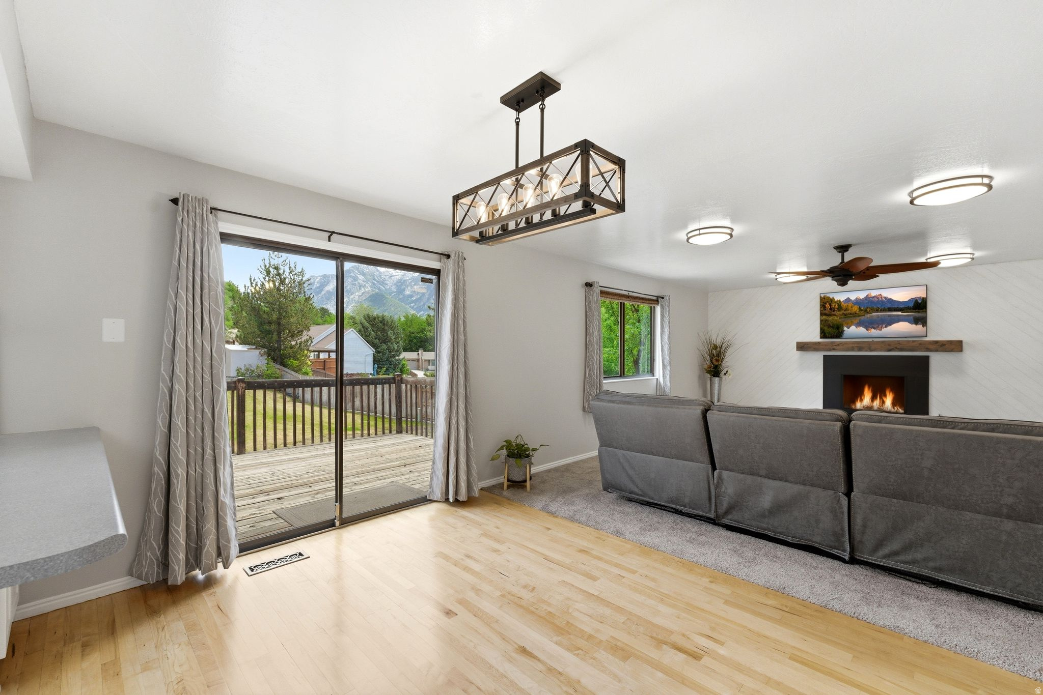 MEADOWS - Residential